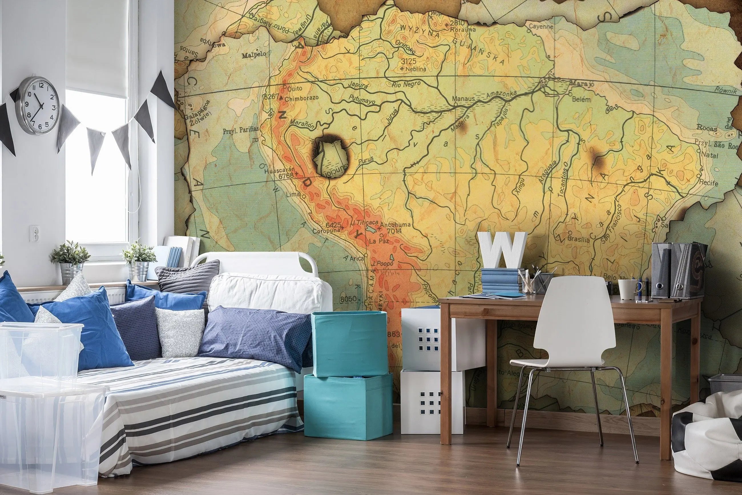 Billede 2 af Fototapet - Antikt kort over Sydamerika med brændte brune huller