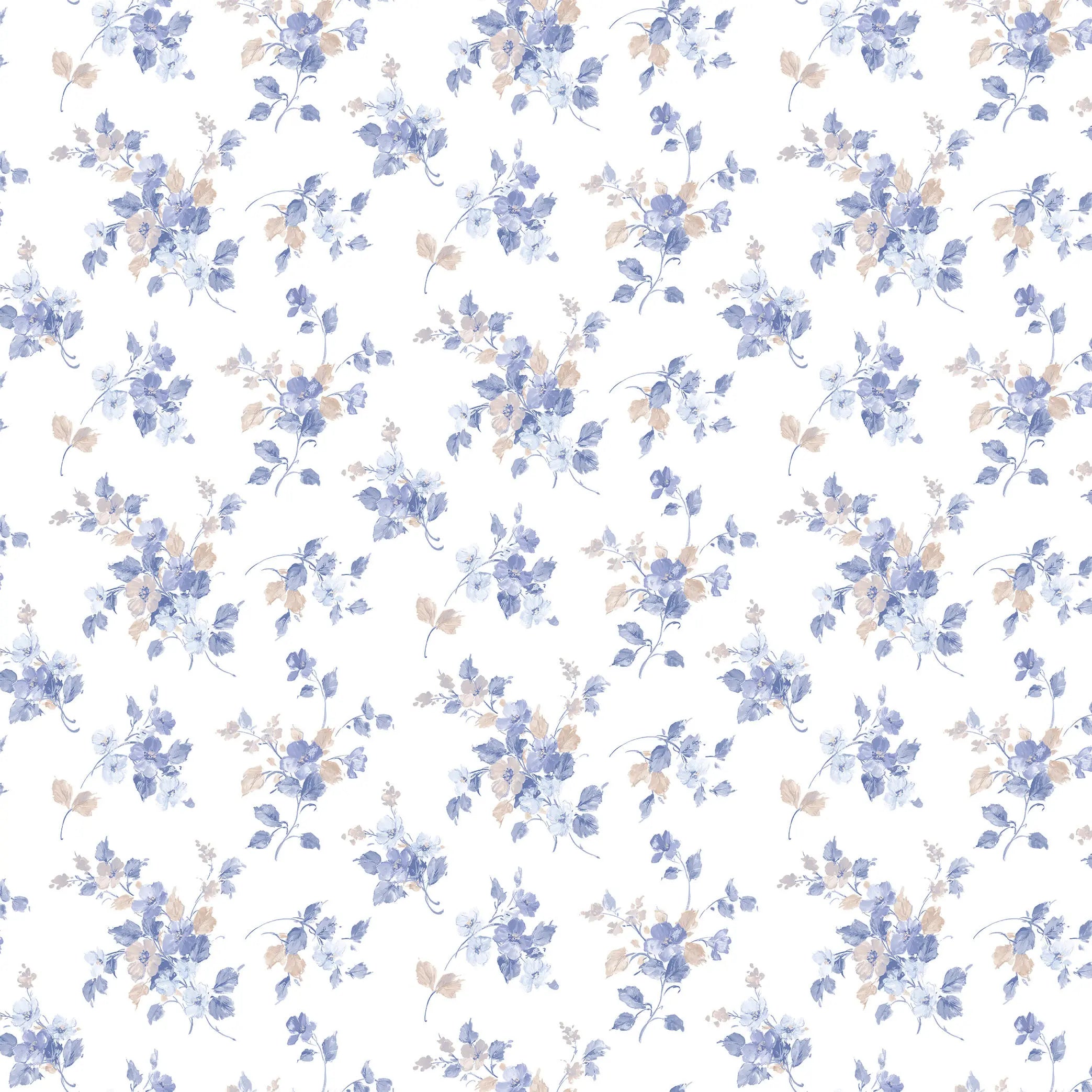 Blossom Harmony - Serene Azure tapet med blomstermønster i blå og beige nuancer på hvid baggrund.