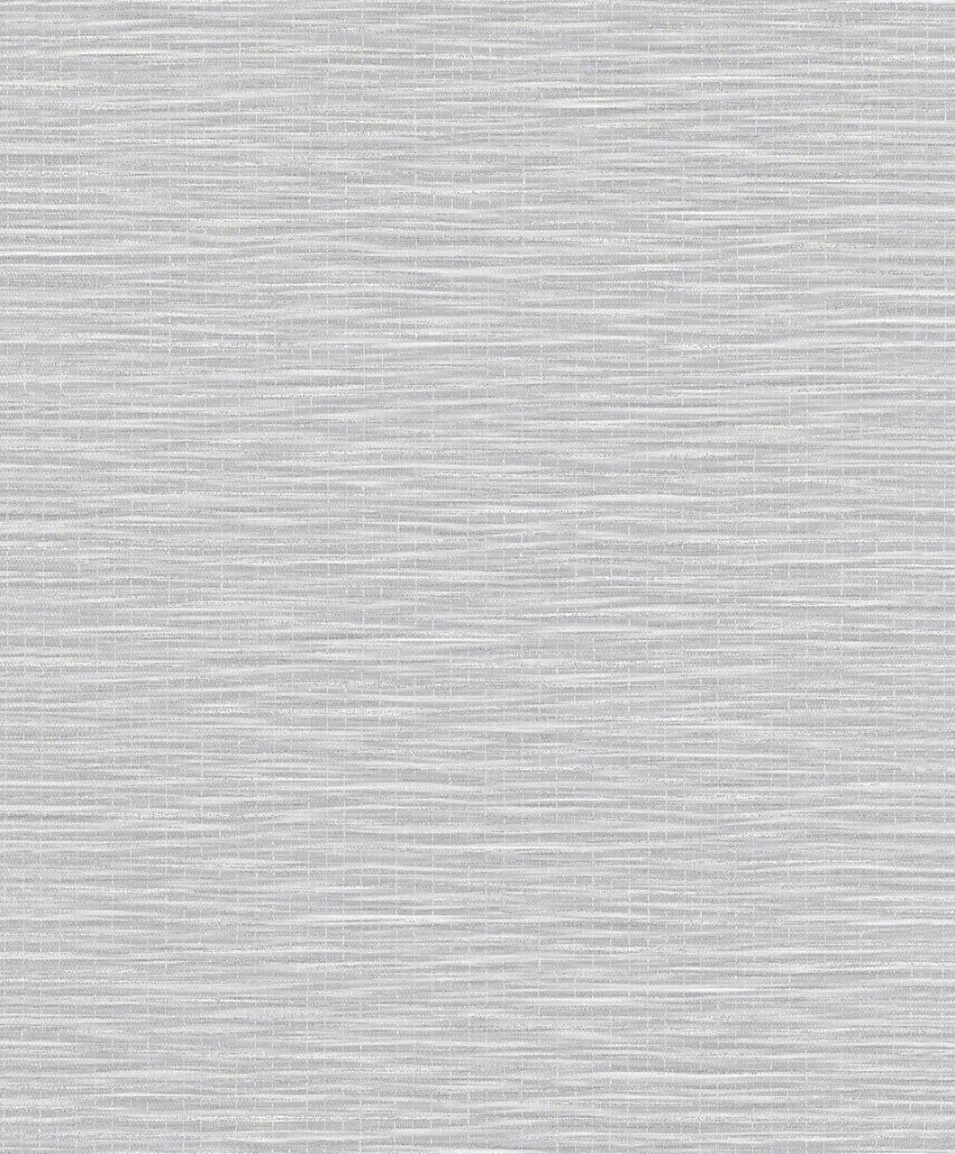 Nærbillede af Botanic Flow - Silver tapetet med en subtil, stribet tekstur i sølvfarver.