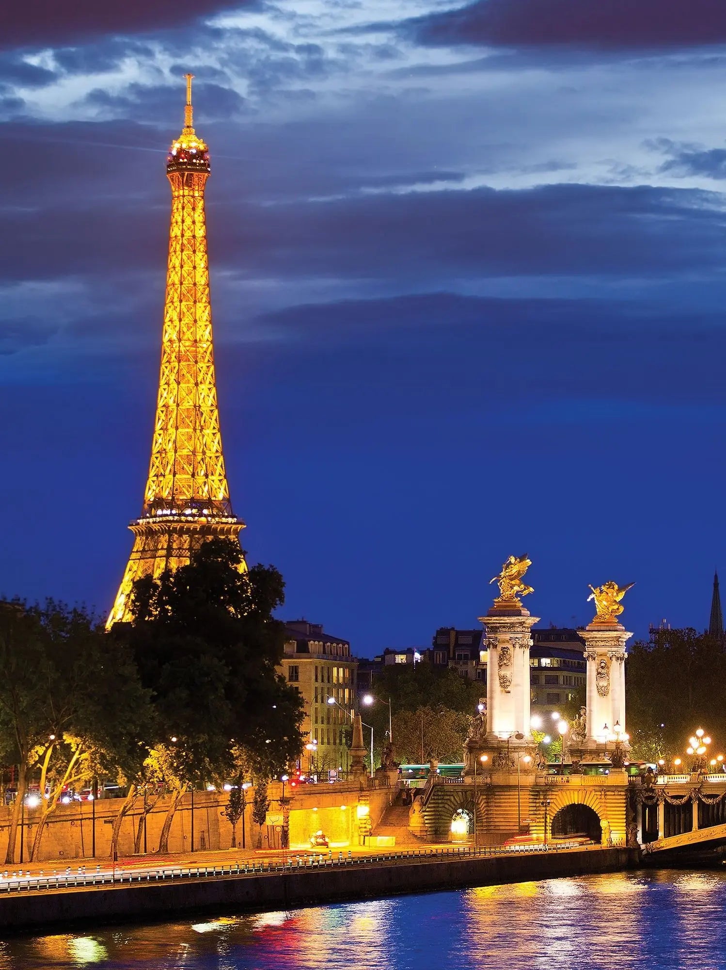 Billede 6 af Fototapet - Eiffeltårnet og Pont Alexandre III i Paris om aftenen