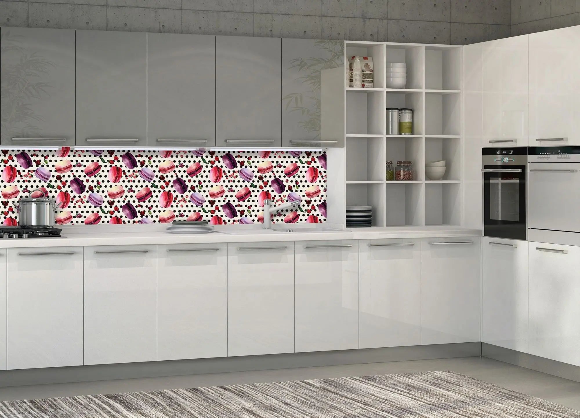 Billede 6 af Fototapet - Farverige macarons med bær og sorte prikker