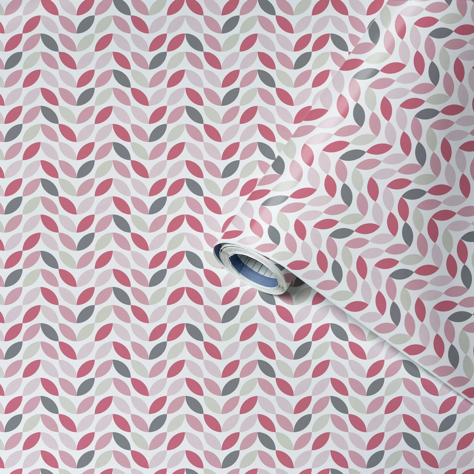 Rulle af selvklæbende Folio Pro - Blossom Wave dekorationsfolie, mønstret i rosa, grå og hvide bølger, 45x200cm.