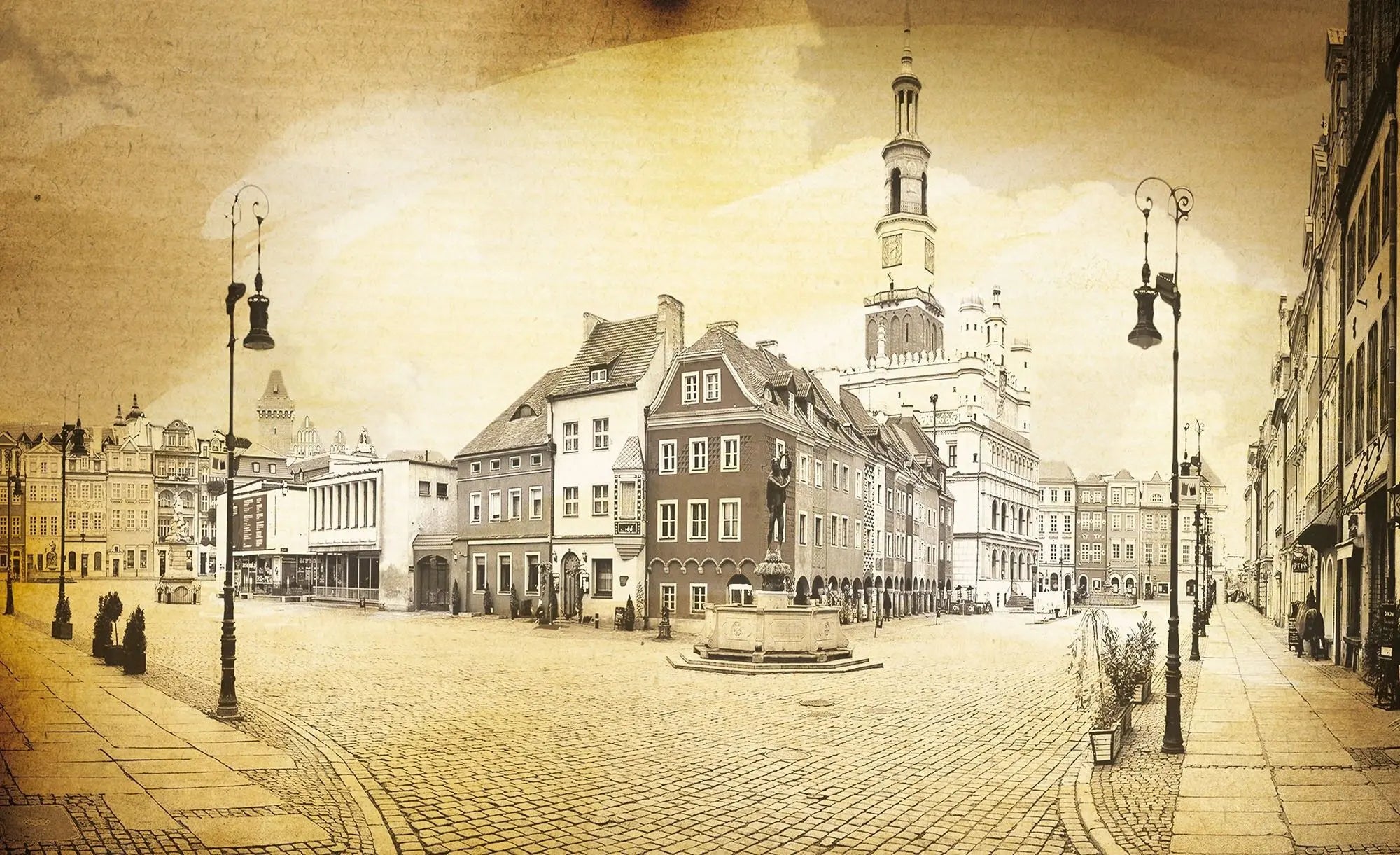 Billede 1 af Fototapet - Historisk bytorv med gamle bygninger i sepia
