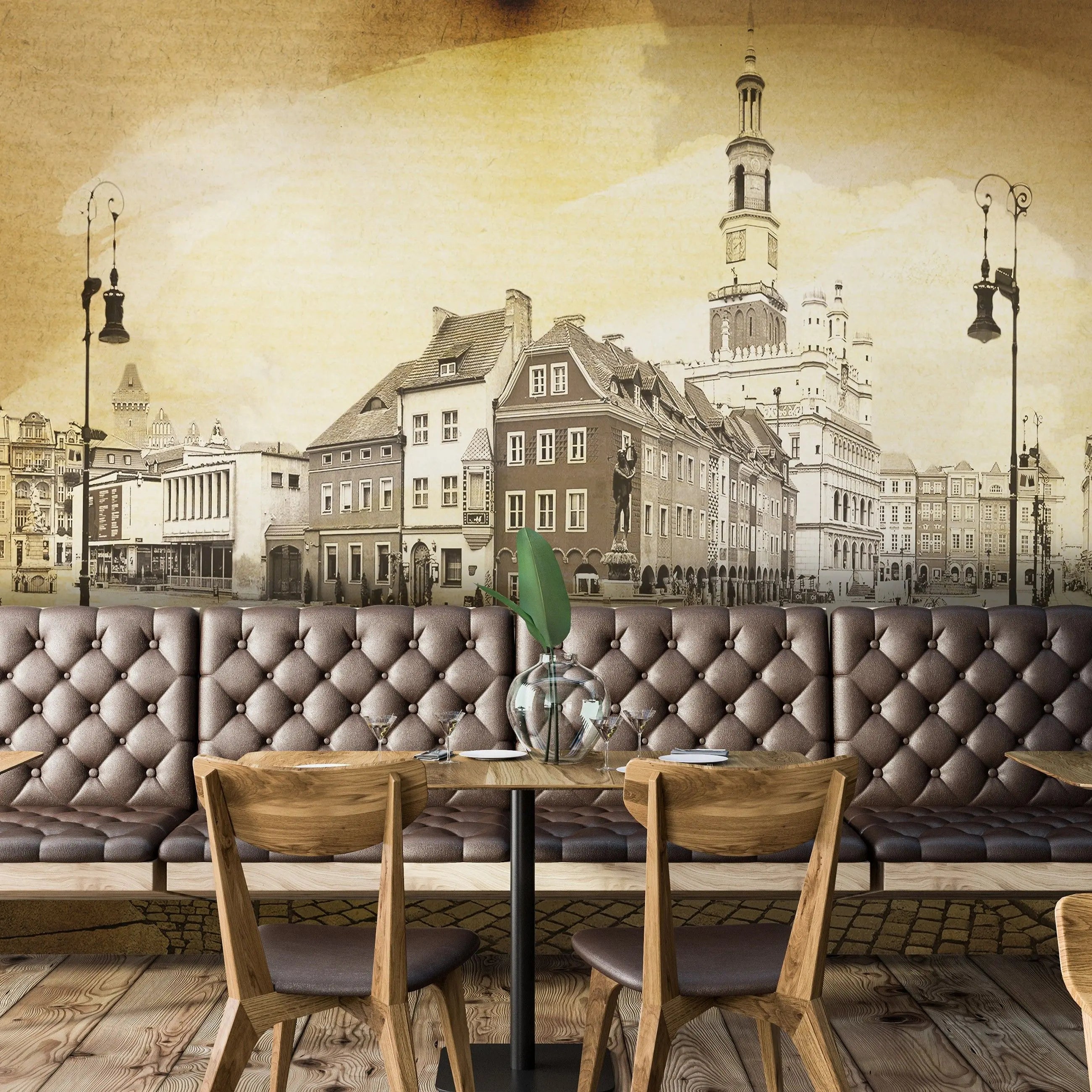 Billede 5 af Fototapet - Historisk bytorv med gamle bygninger i sepia