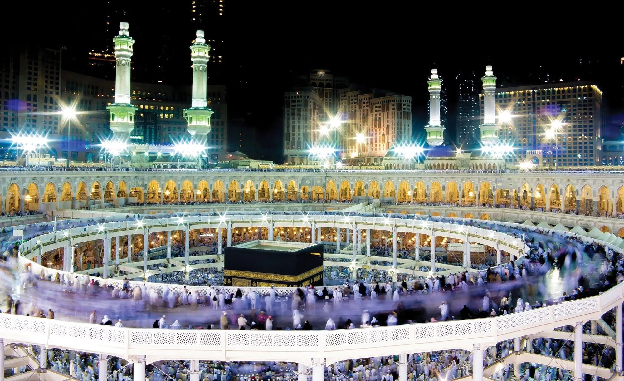 Billede 1 af Fototapet - Kaaba i Masjid al-Haram om natten i Mekka, Saudi-Arabien