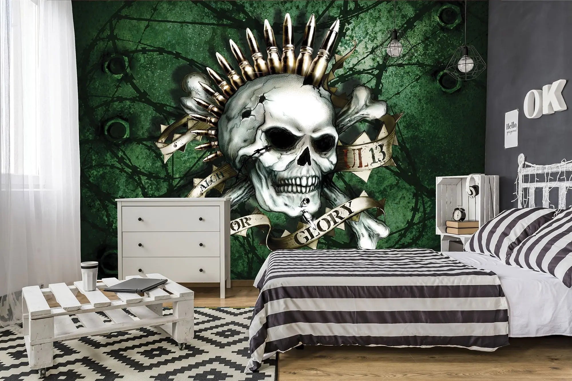 Billede 2 af Fototapet - Kranium med patroner og banner på grøn baggrund