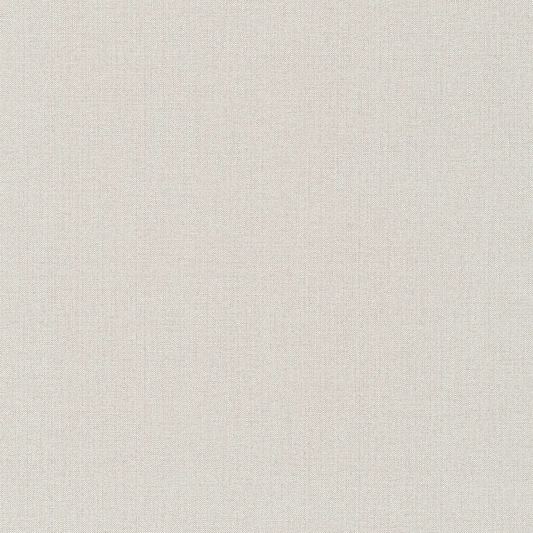 Nærbillede af Linen Elegance - Dove vægpapir med en subtil, tekstureret finish i lys beige nuance, der tilføjer et elegant og tidløst udseende til ethvert rum.