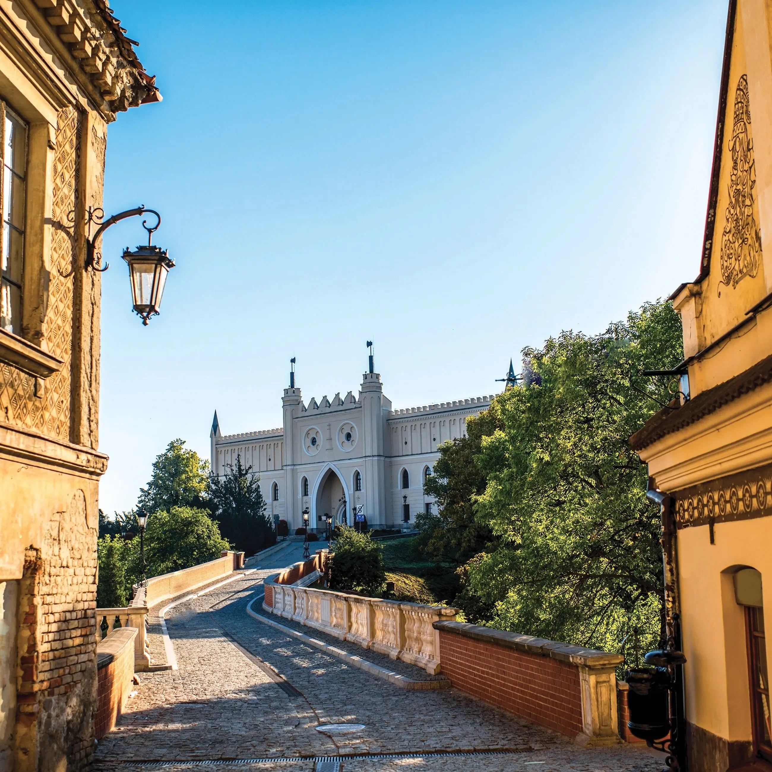 Billede 15 af Fototapet - Lublin slot med bro og solbeskinnede bygninger