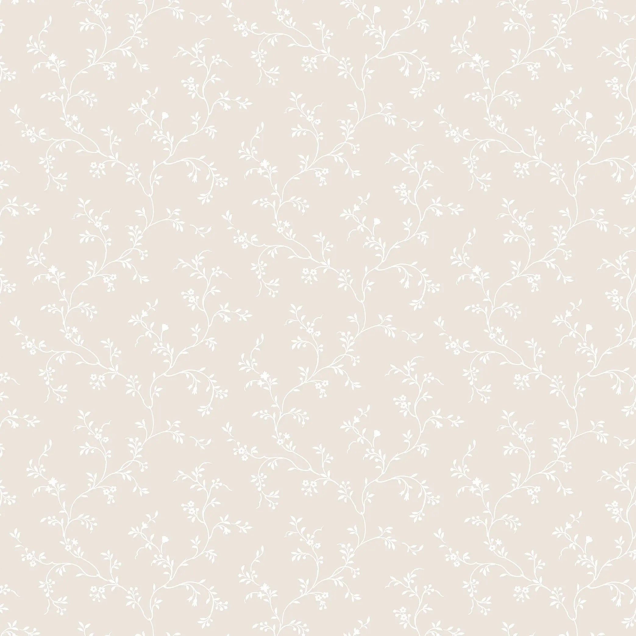 Tapetprøve af Lush Garland - Soft Almond fra Nicetapet.dk, der viser et indviklet blomstermønster i blød mandel farve.