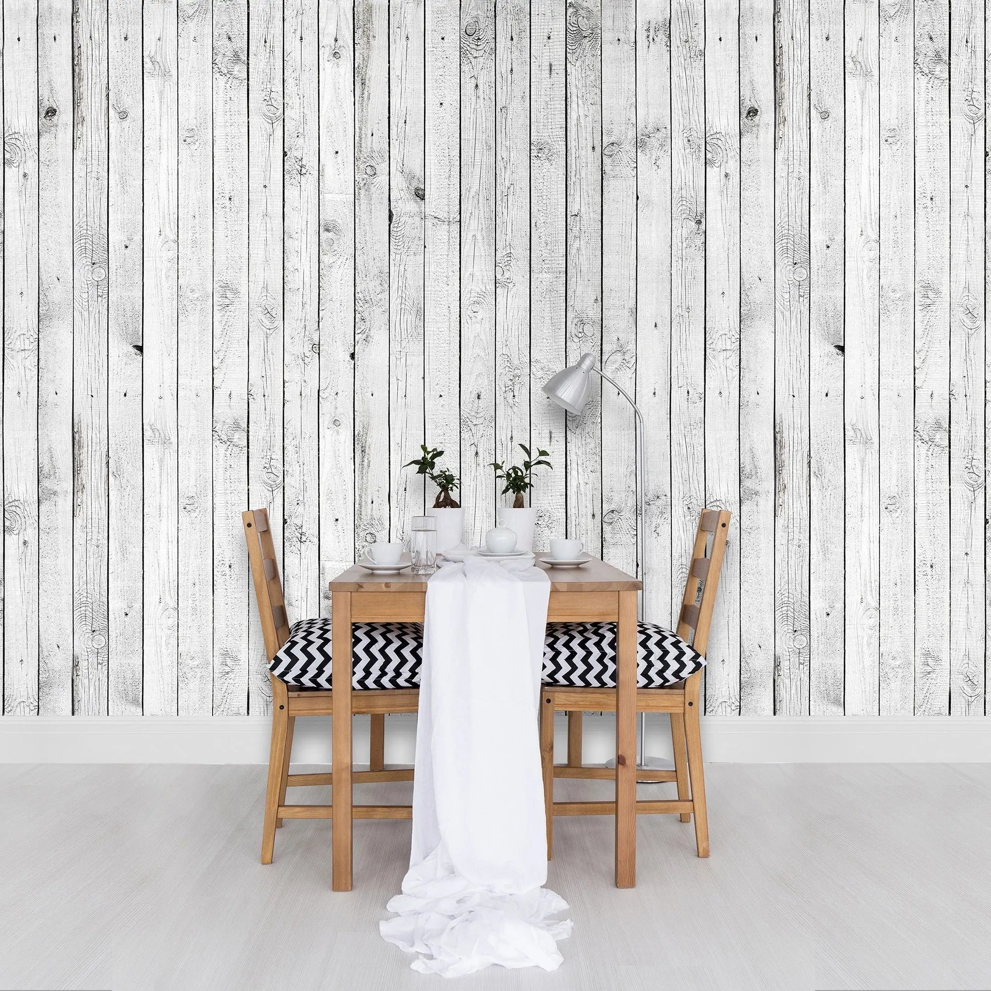 Billede 4 af Fototapet - Lysegrå træplanker med knaster