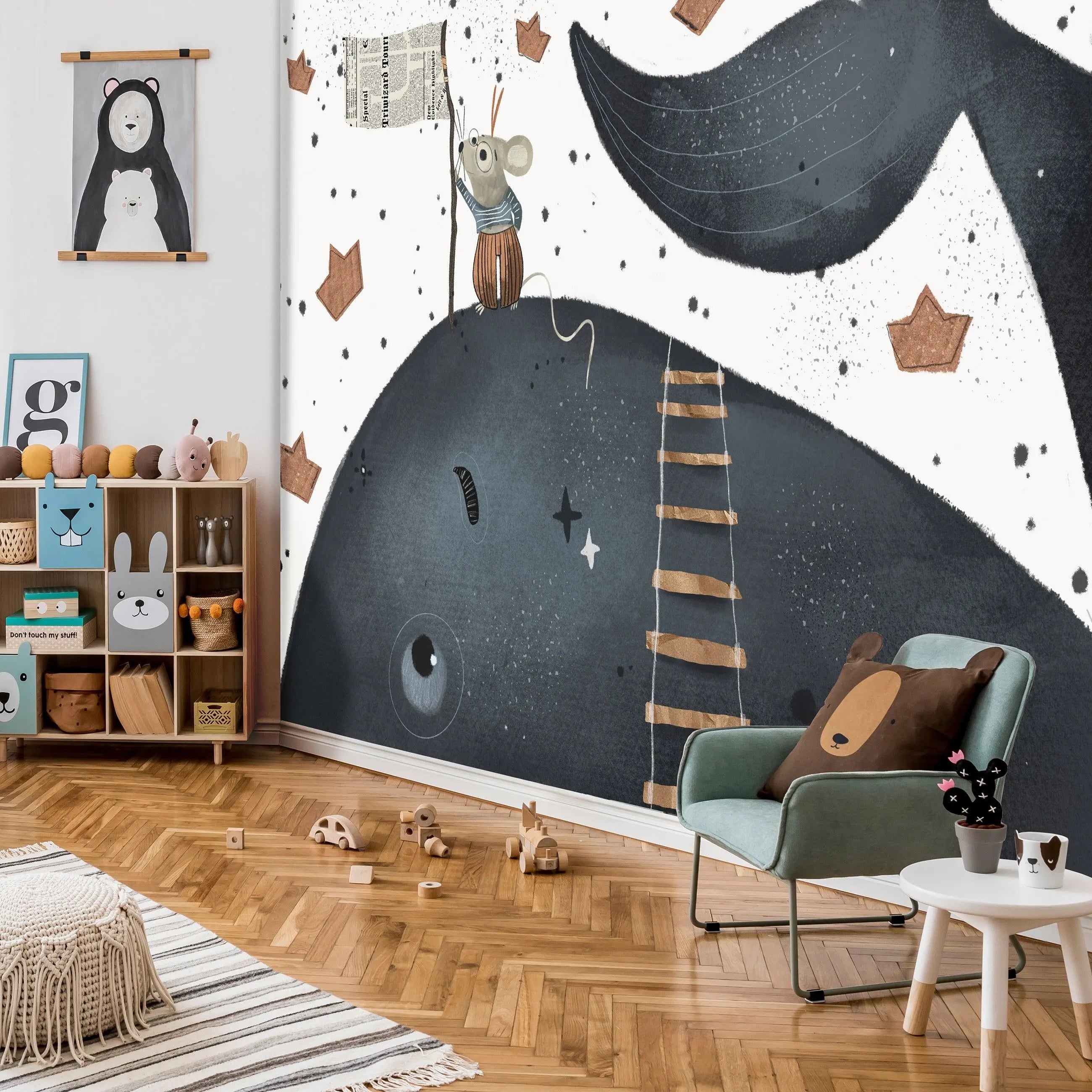 Billede 1 af Fototapet - Mus på blåhvals ryg med papirflag og trappestige