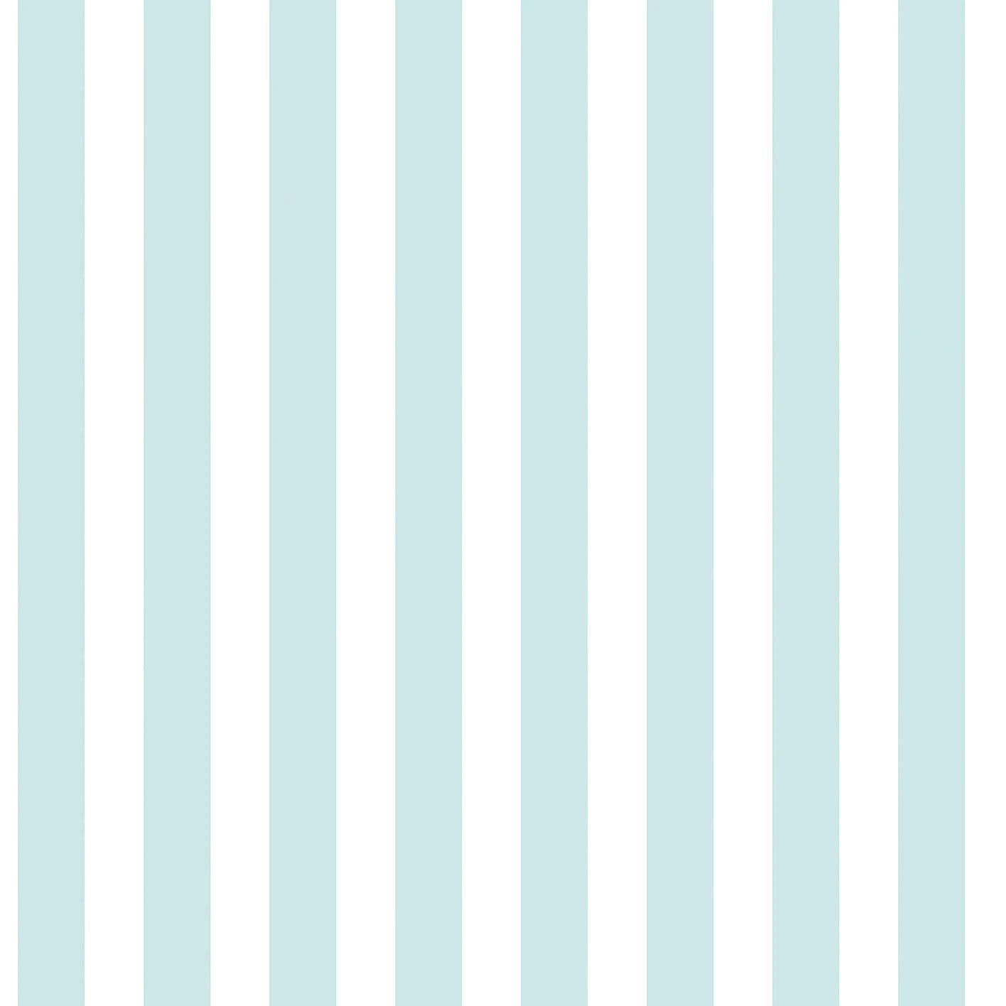 Detaljevisning af tapet Stripe Stroll - Mint Mist fra Nicetapet.dk med lyse blå og hvide vertikale striber.