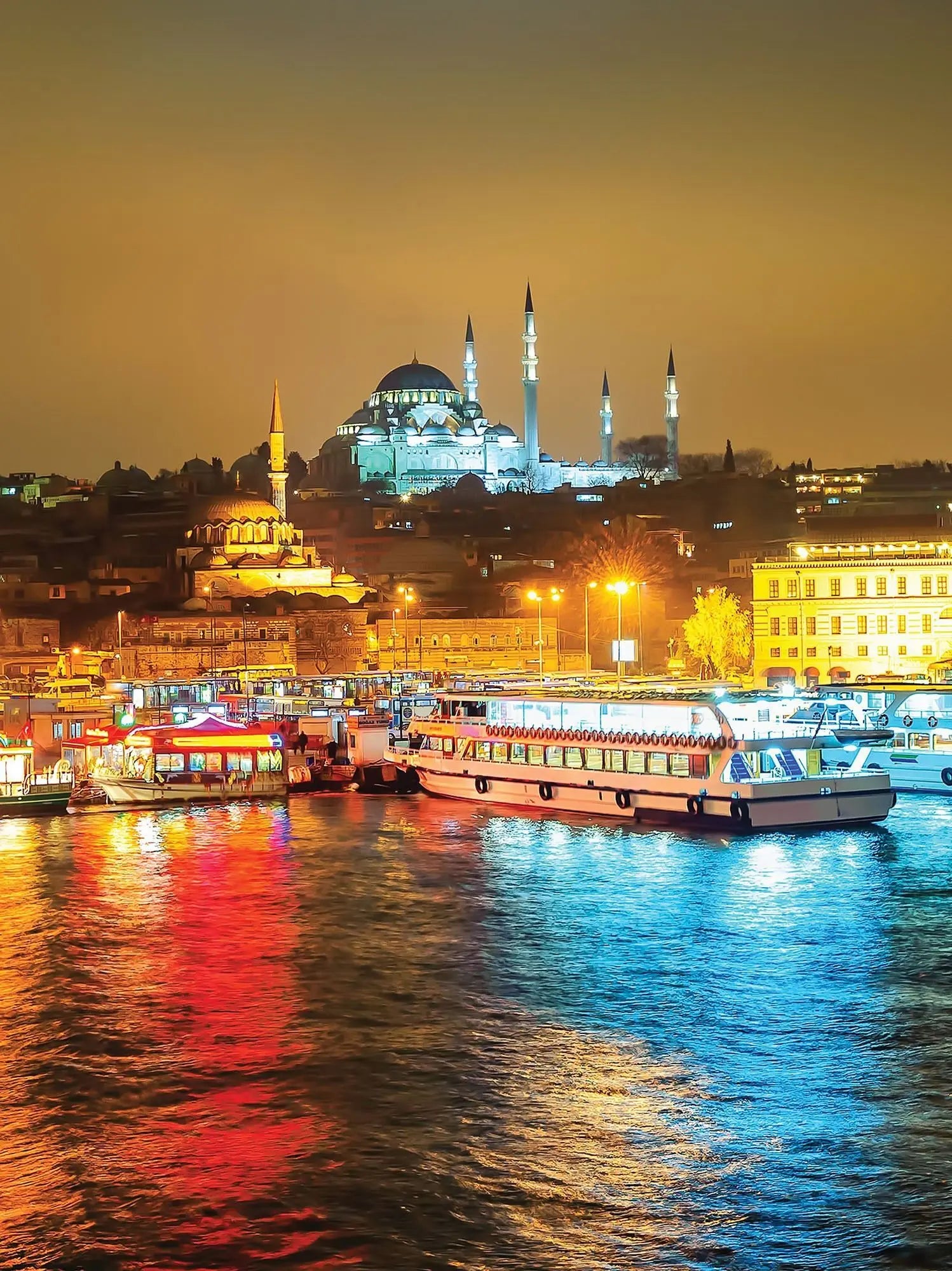 Billede 6 af Fototapet - Nattemotiv af oplyst Süleymaniye-moské og både ved havnen i Istanbul