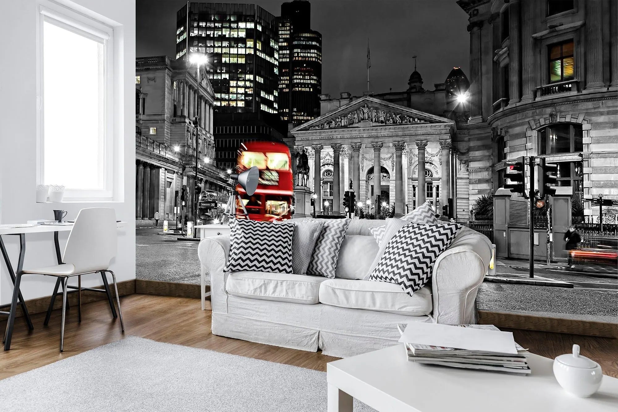 Billede 3 af Fototapet - Rød dobbeltdækkerbus foran Royal Exchange i London