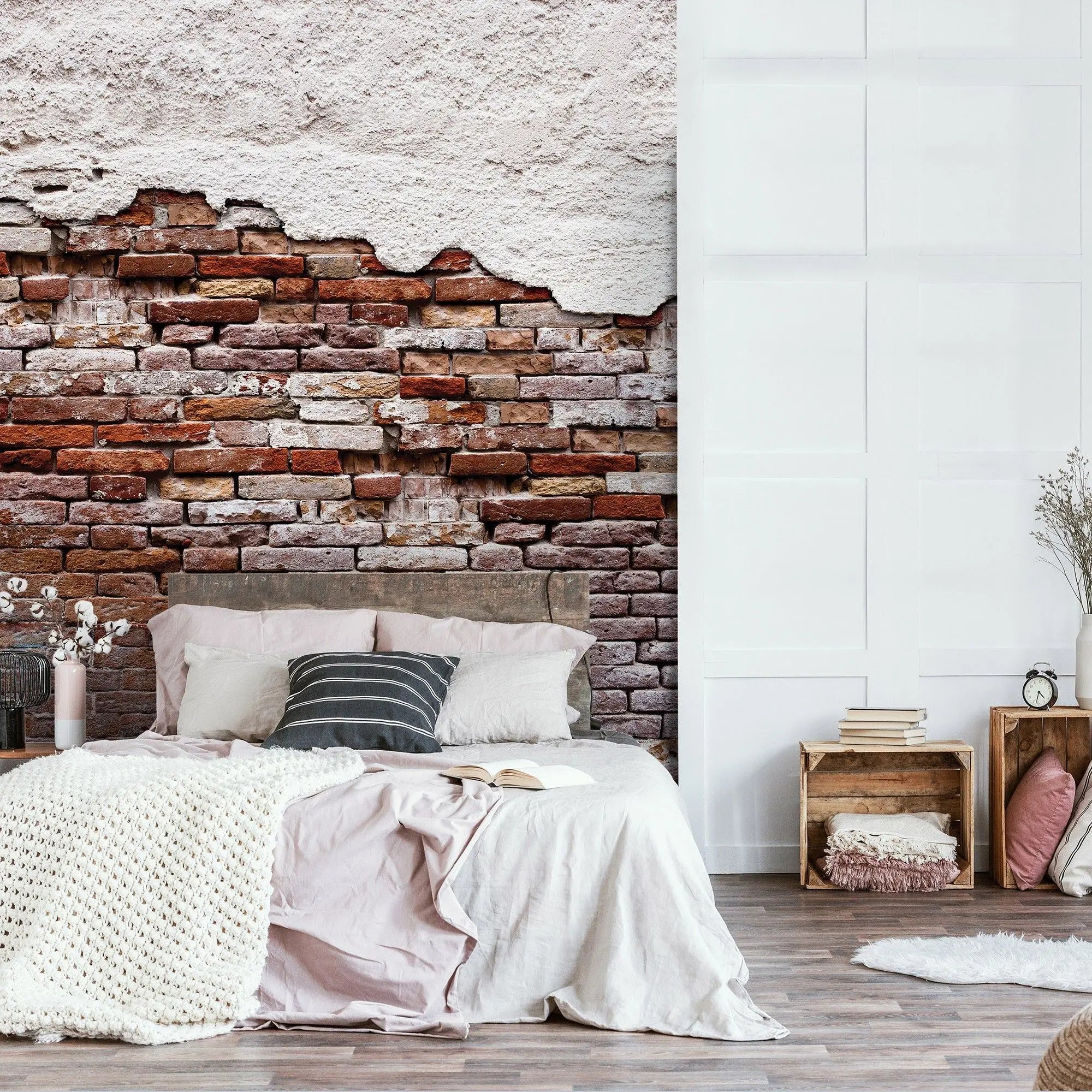 Billede 18 af Fototapet - Rød murstensmur med afskallet hvid puds