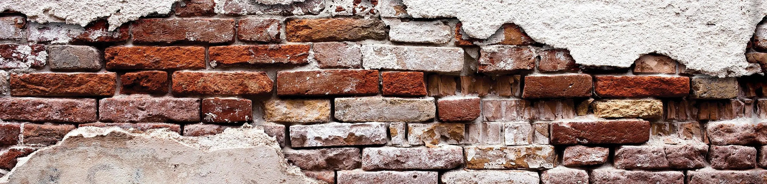 Billede 25 af Fototapet - Rød murstensmur med afskallet hvid puds