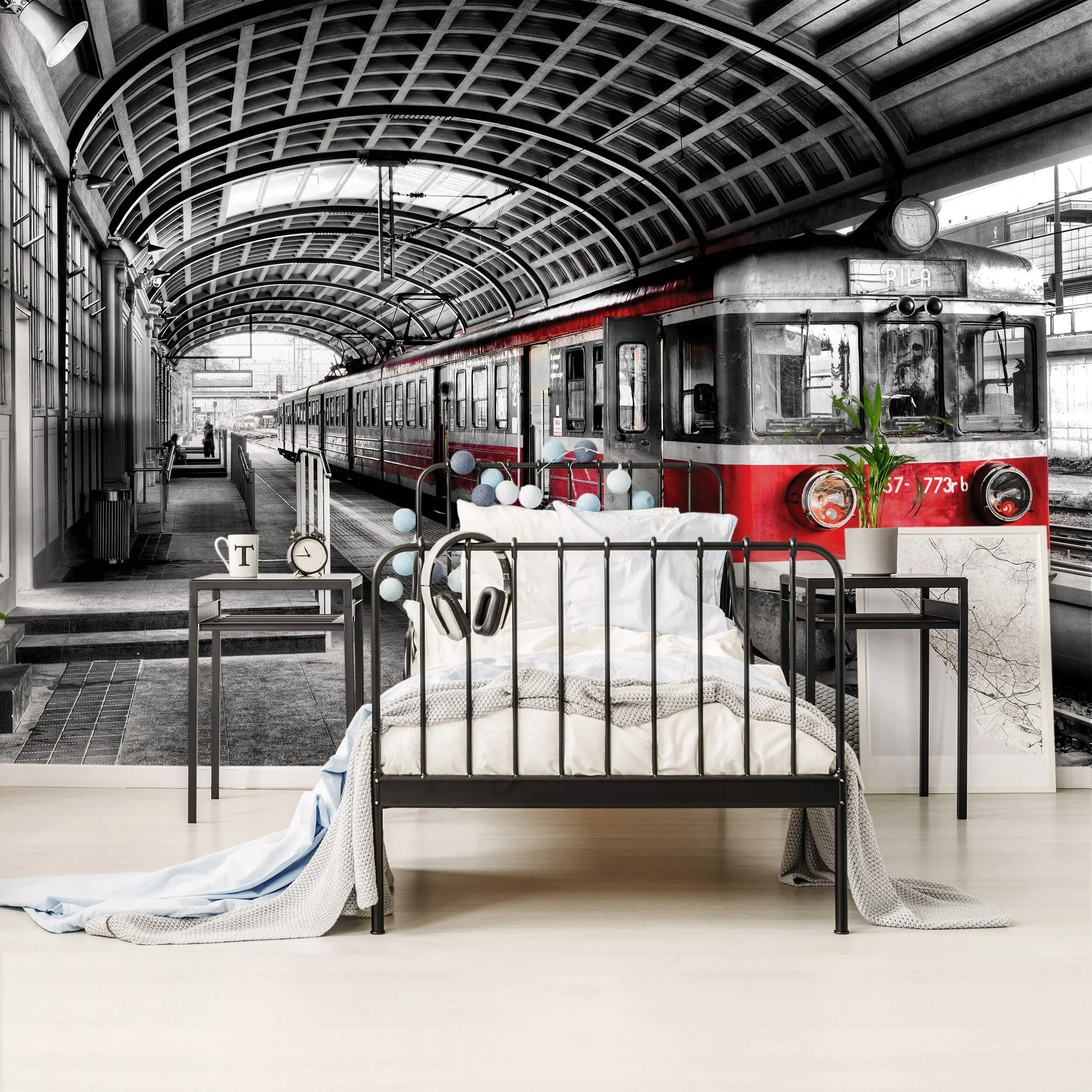 Billede 6 af Fototapet - Rødt tog på station med buet tag