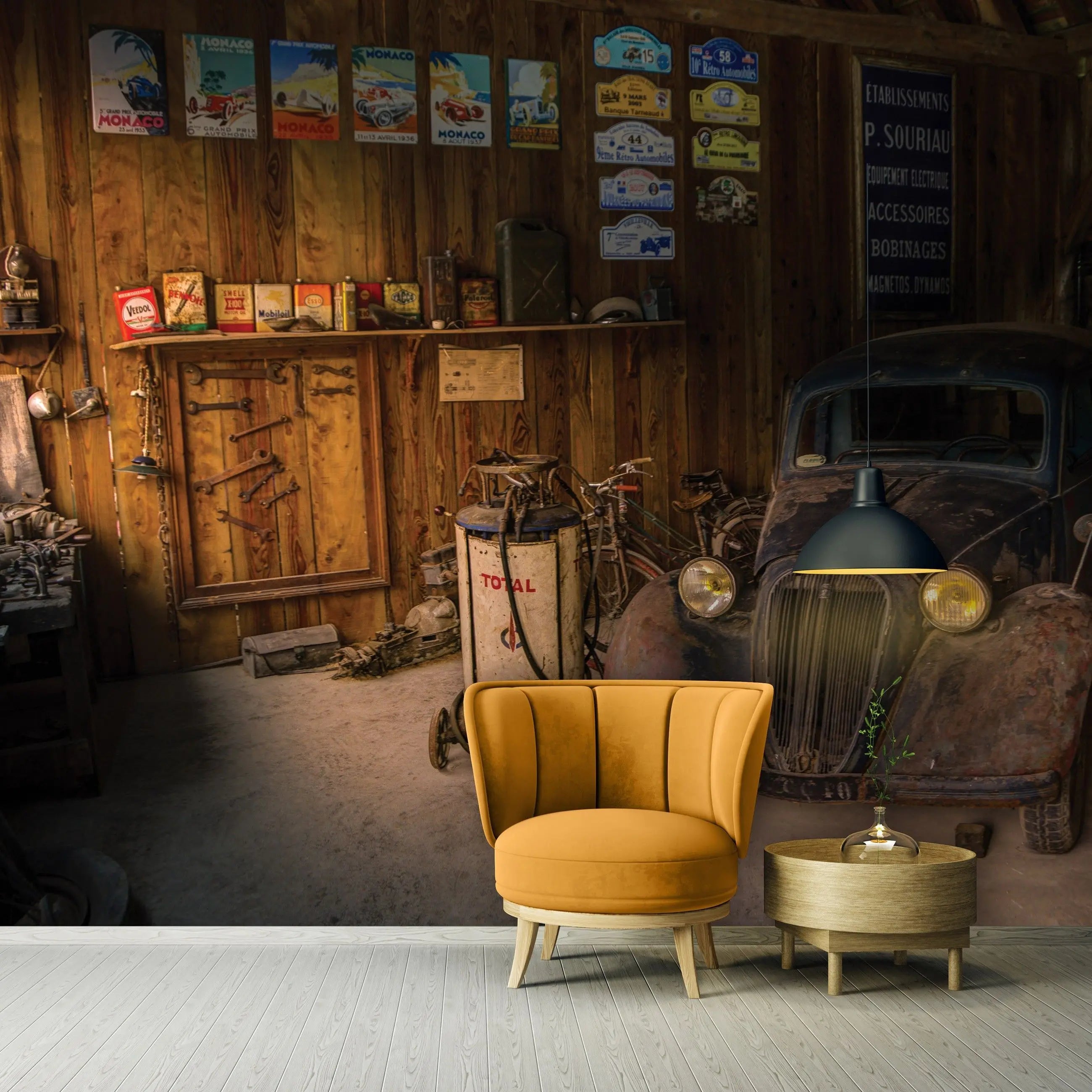 Billede 8 af Fototapet - Rustik garage med gammel sort bil og retro reklameskilte