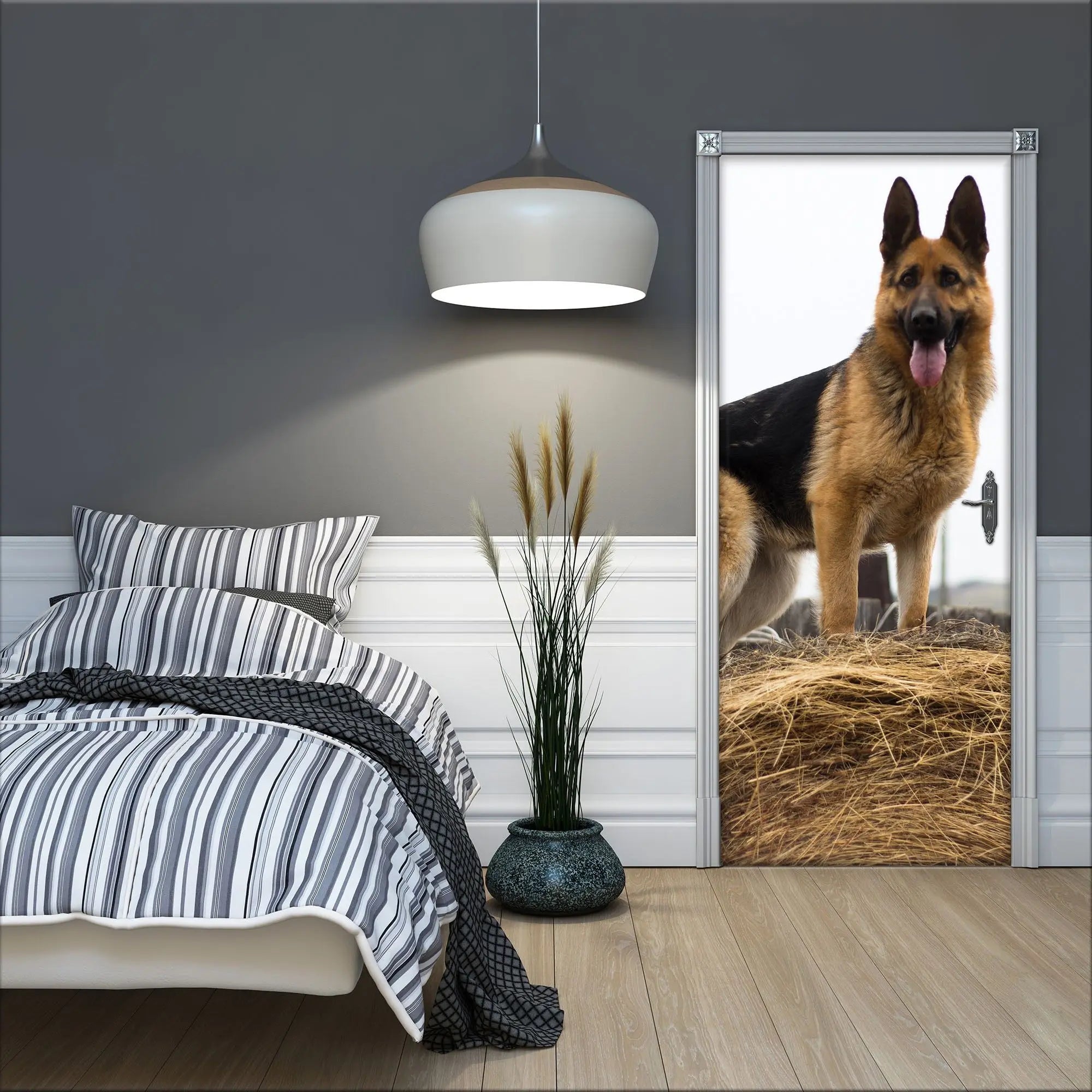 Billede 5 af Fototapet - Schæferhund står på høballe ved blå lastbil