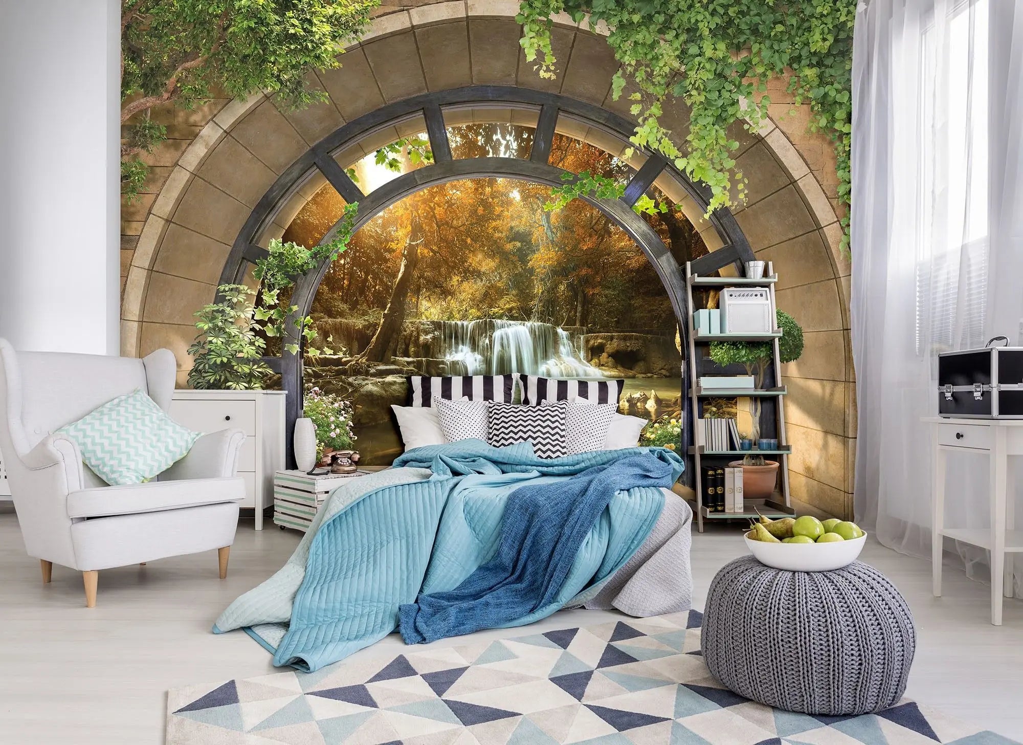 Billede 4 af Fototapet - Stenbue med grønne planter foran vandfald