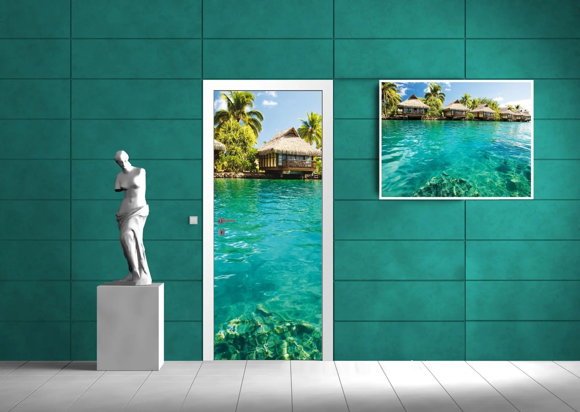 Billede 8 af Fototapet - Stråhytter på pæle over turkisblåt hav med palmer