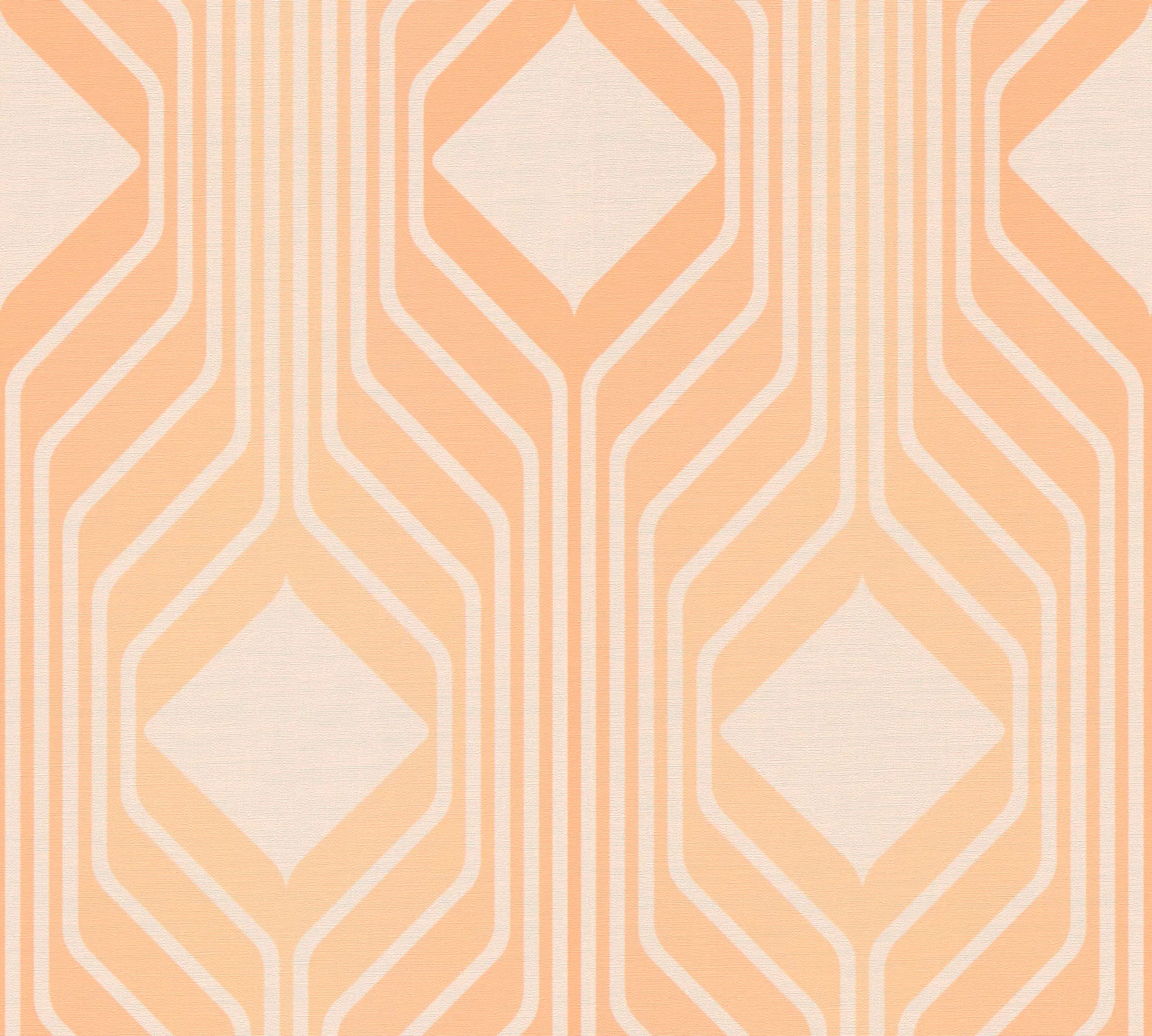 Nærbillede af det geometriske mønster på Sylvia Sunset Glow tapetet i nuancer af orange og creme.