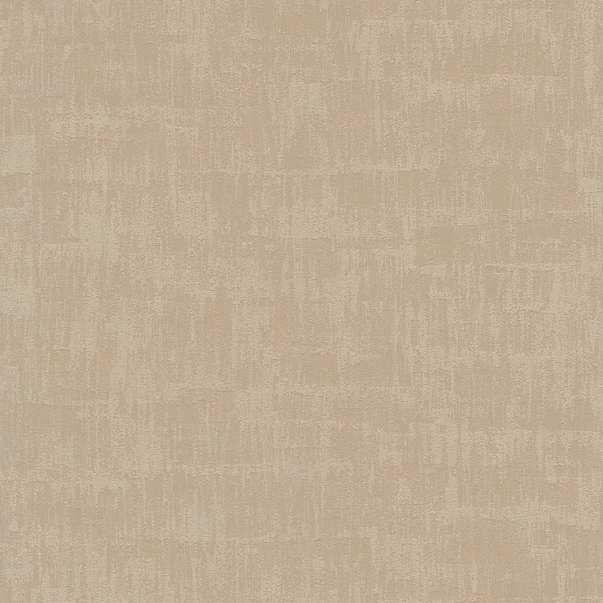 Detalje af Textured Elegance - Sandstone tapet med en subtil, tekstureret overflade i varm sandstenfarve, set på Nicetapet.dk