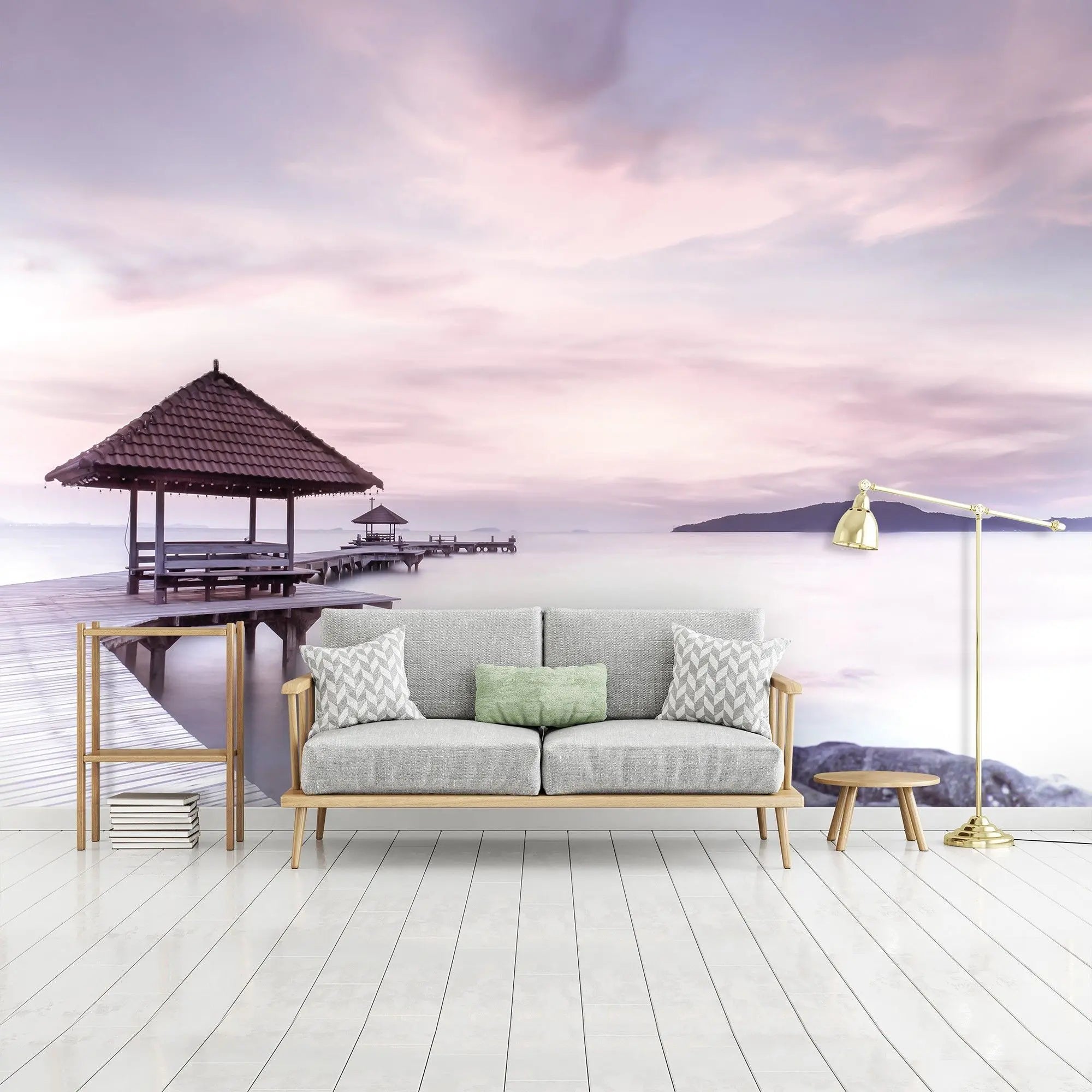 Billede 8 af Fototapet - Træmole med halmtagshytter ved havet i solnedgang