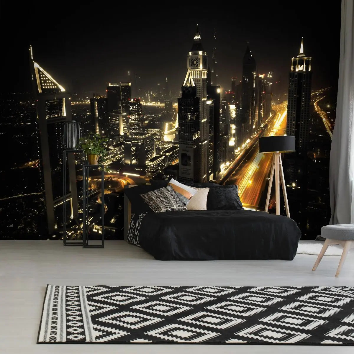 Billede 5 af Fototapet - Udsigten om natten over oplyste skyskrabere og motorvej i Dubai