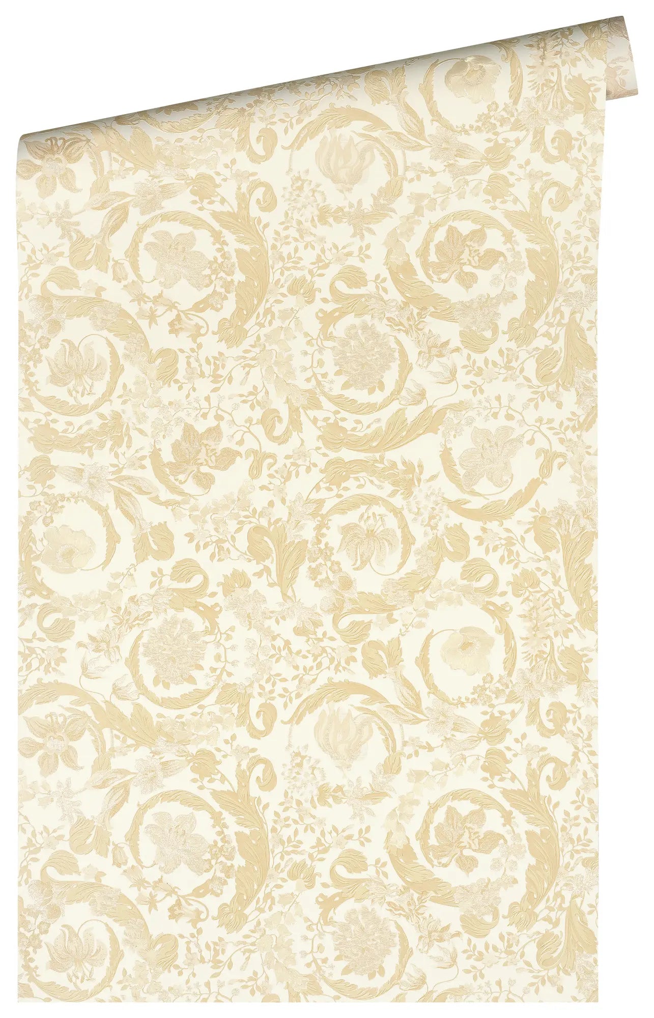 Billede af en rulle med Versace Virtus Heritage - Muted Gold tapet, der viser det gyldne blomstermønster udfoldet på en tapetstrimmel.