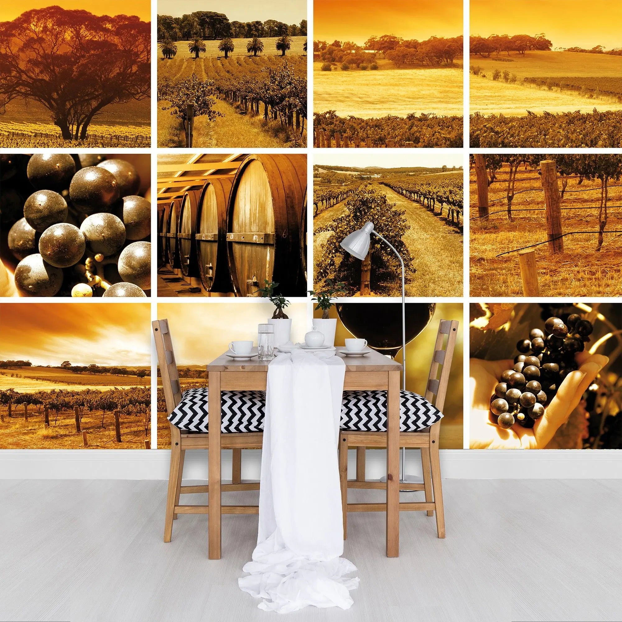 Billede 8 af Fototapet - Vinmarker med druer og vintønder