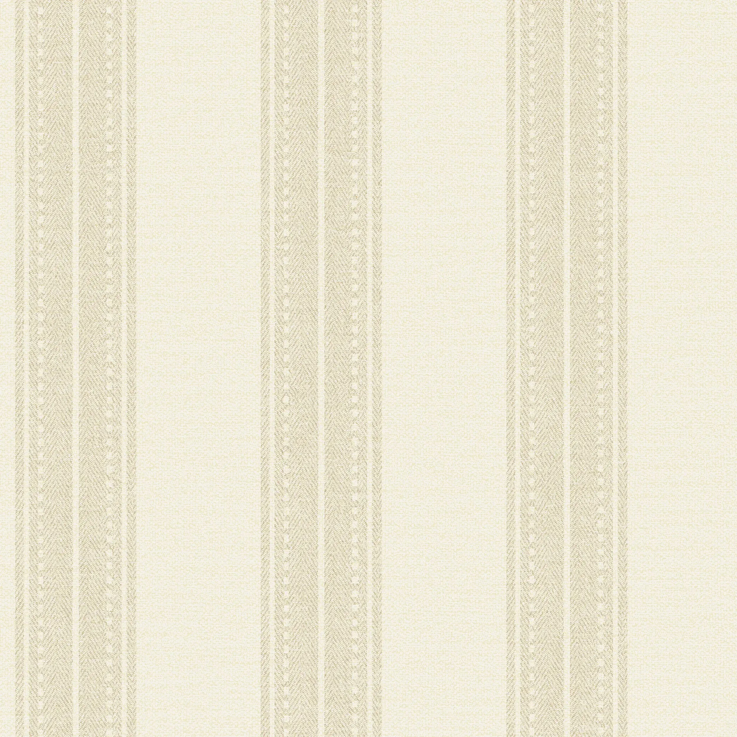 Detaljebillede af Yuste Stripe - Cream tapet med lodrette striber i cremefarver.