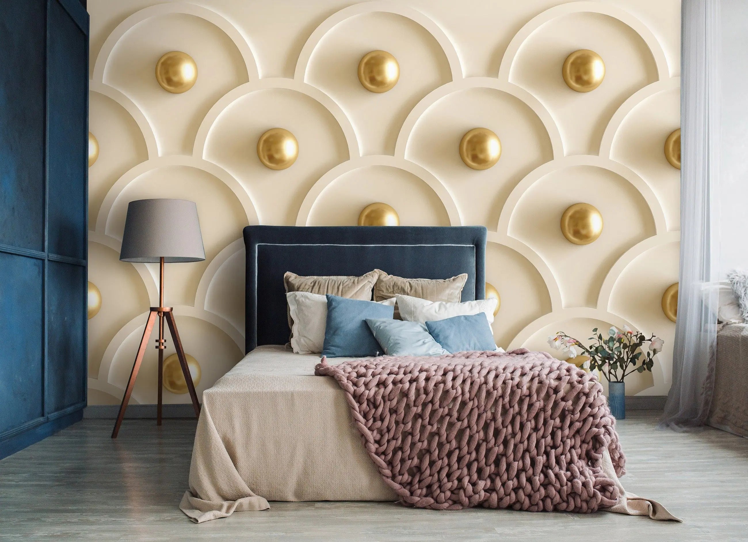 Billede 2 af Fototapet - Beige Halvcirkelmønster med Gyldne Knapper