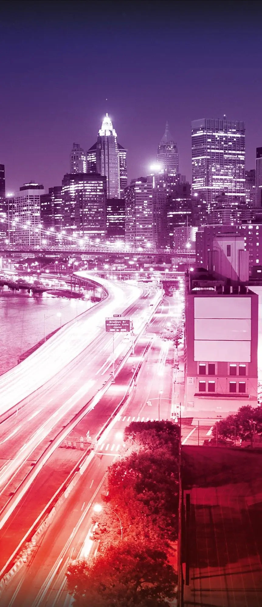 Billede 10 af Fototapet - Brooklyn Bridge og New York skyline om natten med lyserøde lys