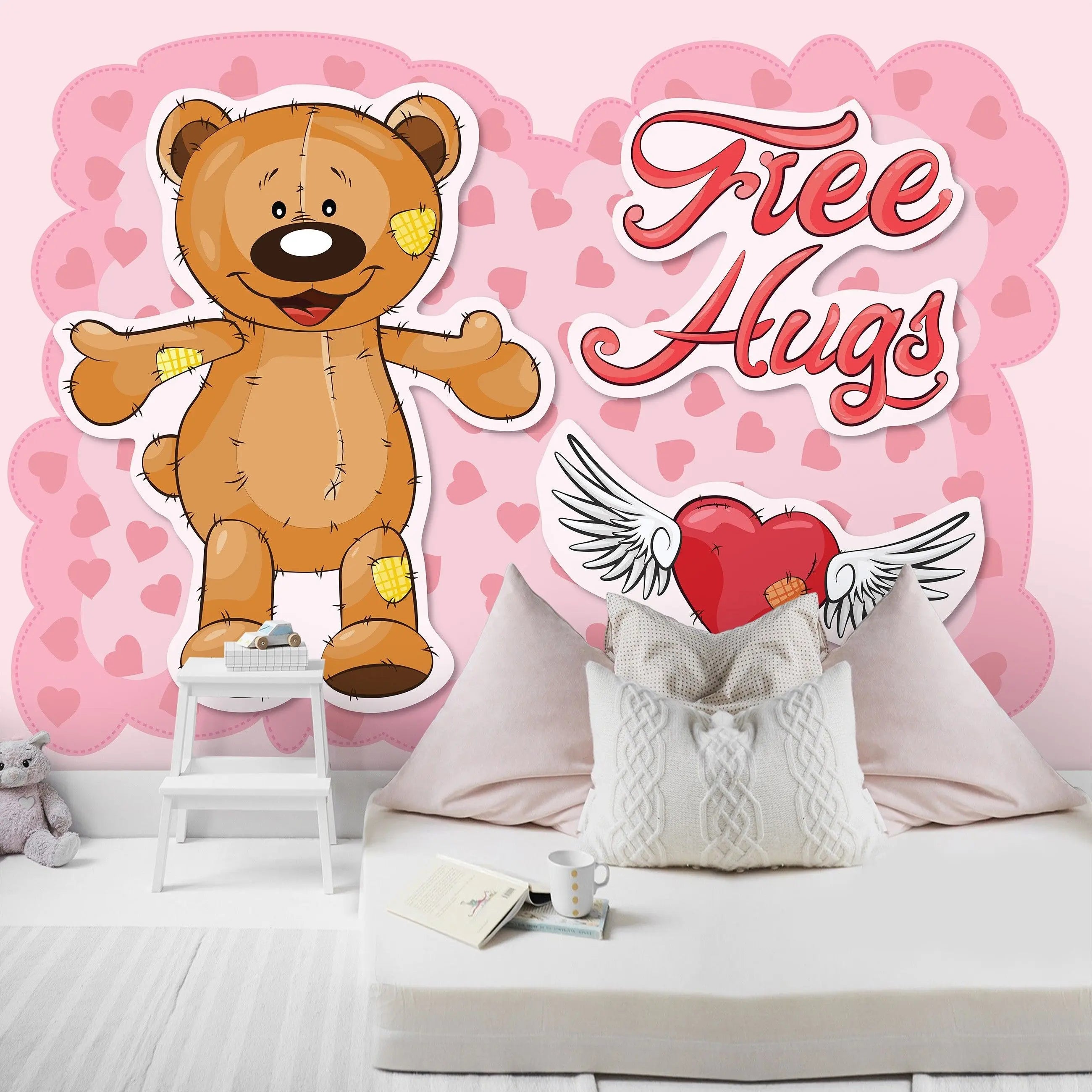 Billede 7 af Fototapet - Brun bamse med lapper og teksten Free Hugs