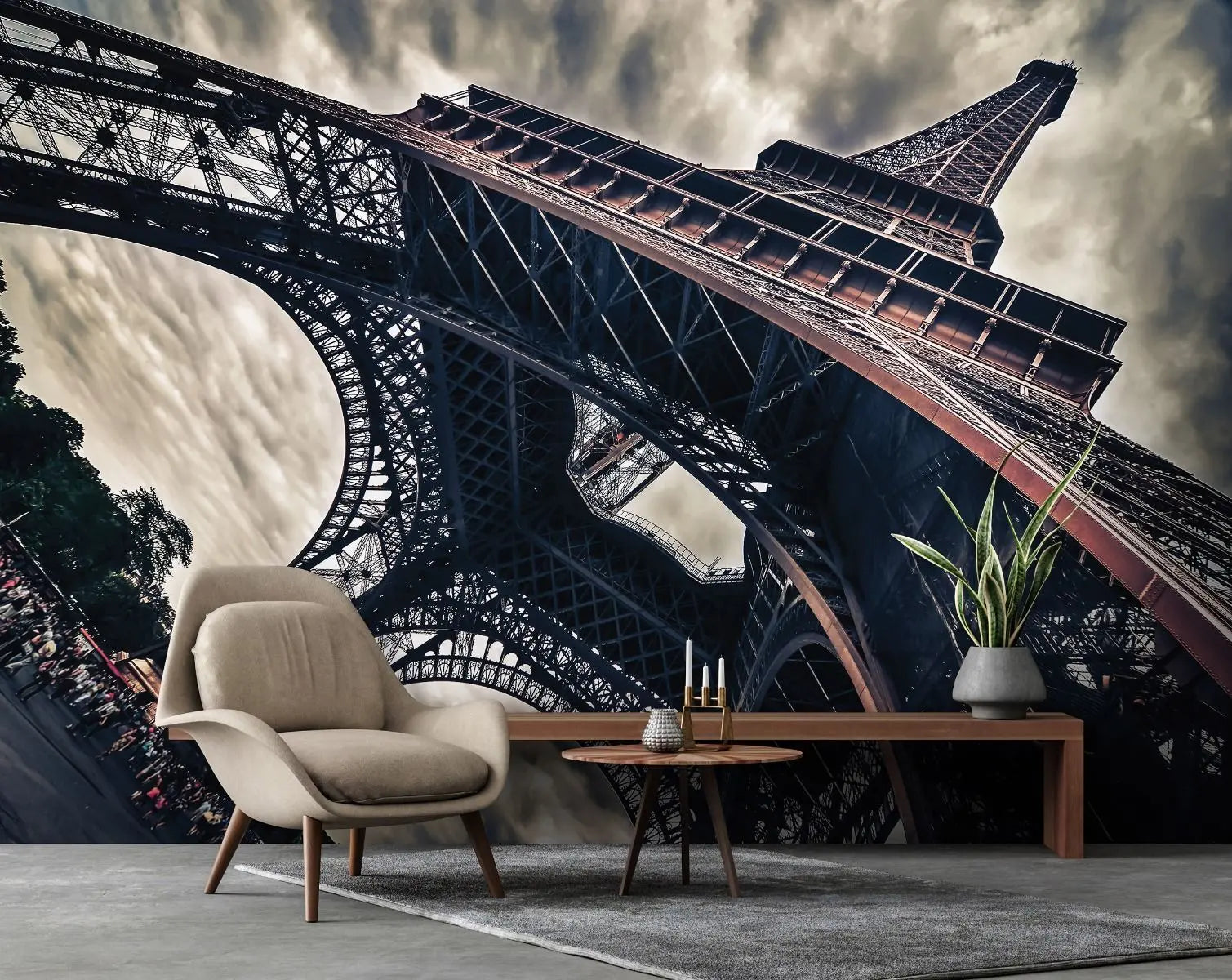 Billede 4 af Fototapet - Eiffeltårnet set nedefra mod dramatisk himmel Paris