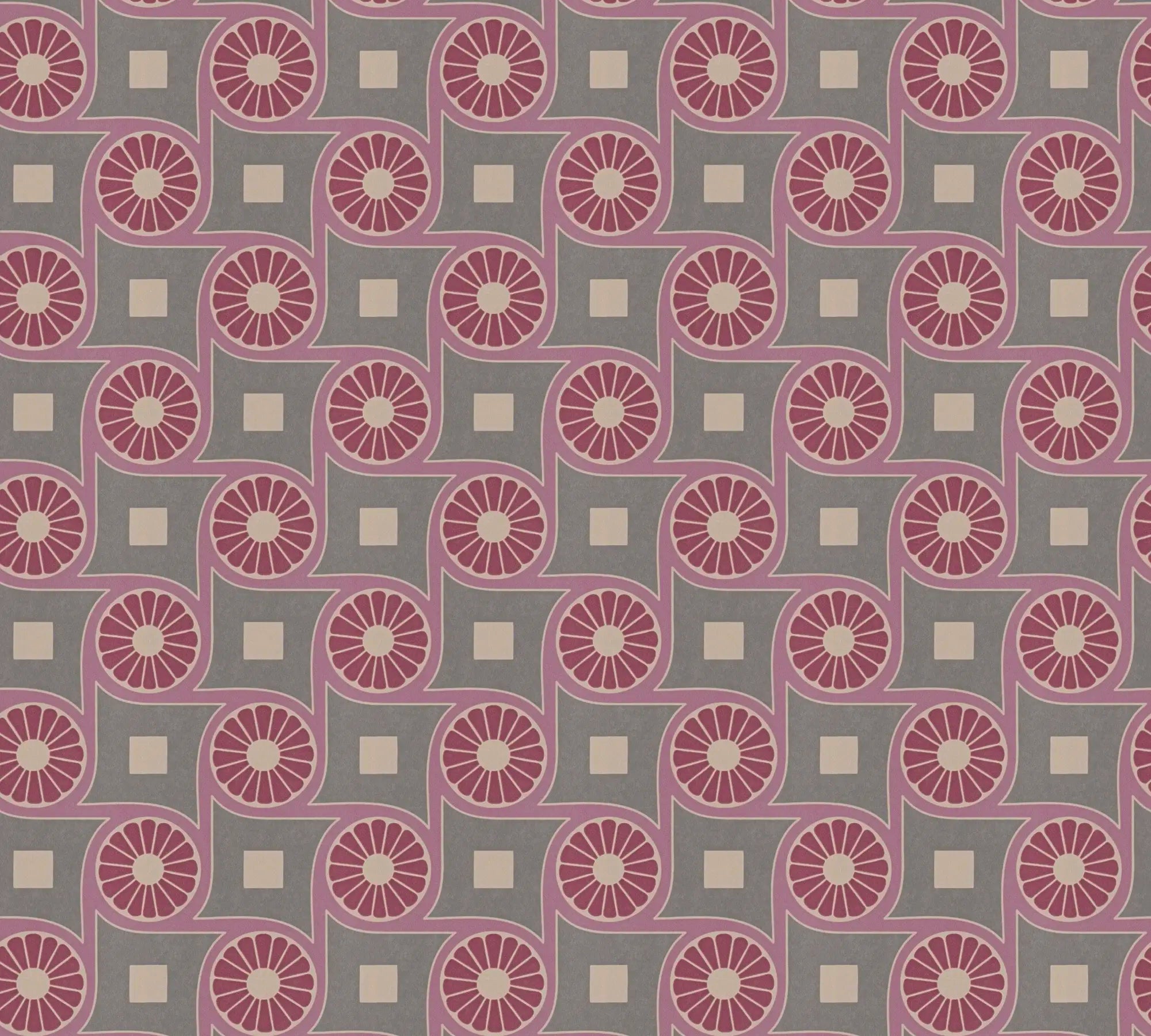 Tapetdesign Geometric Harmony - Berry Bliss med geometriske former i lilla og grå farver.