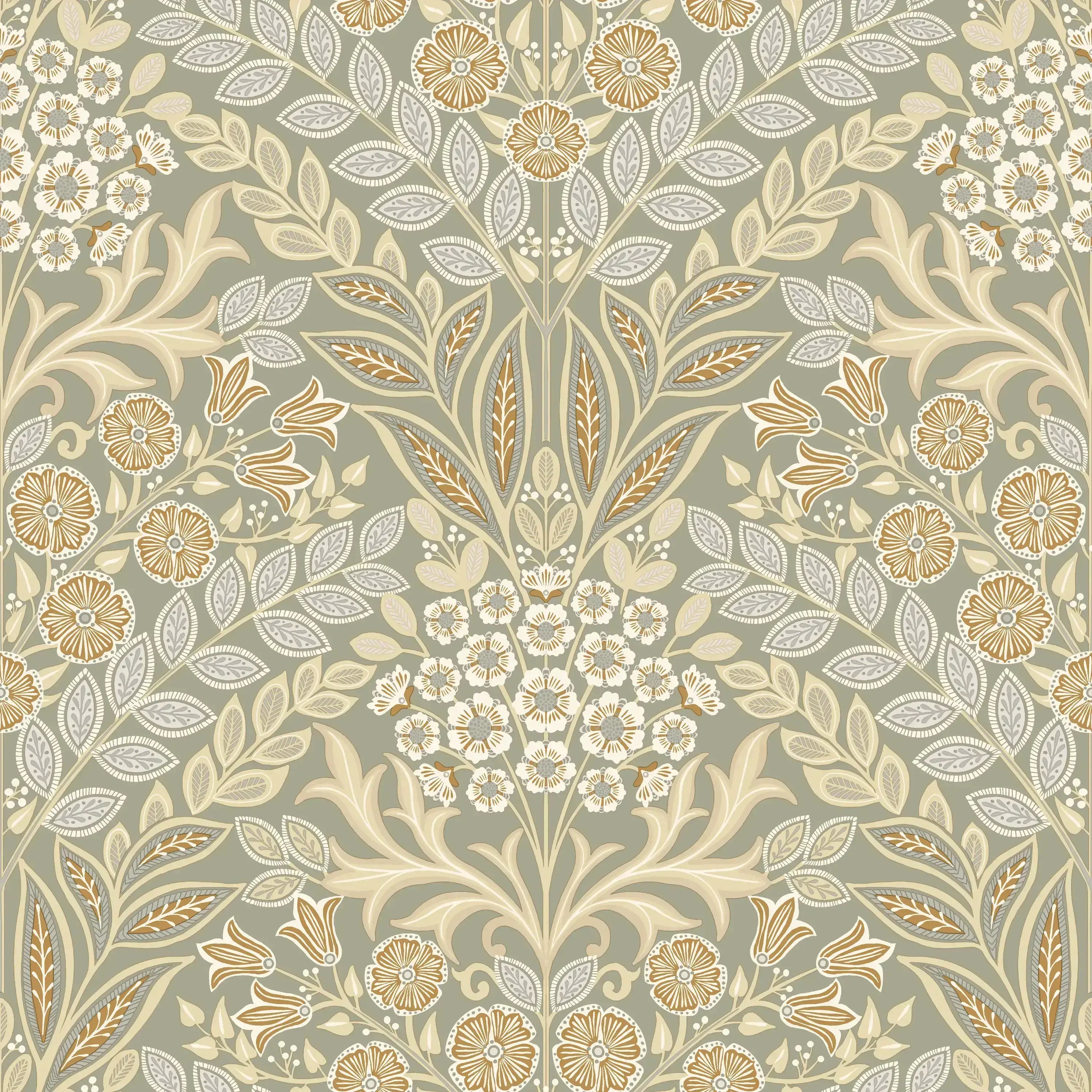 Detaljeret blomstermønster på tapet med grøn, hvid og guld farver, Iconic Tapestry - Verdant fra Nicetapet.dk.