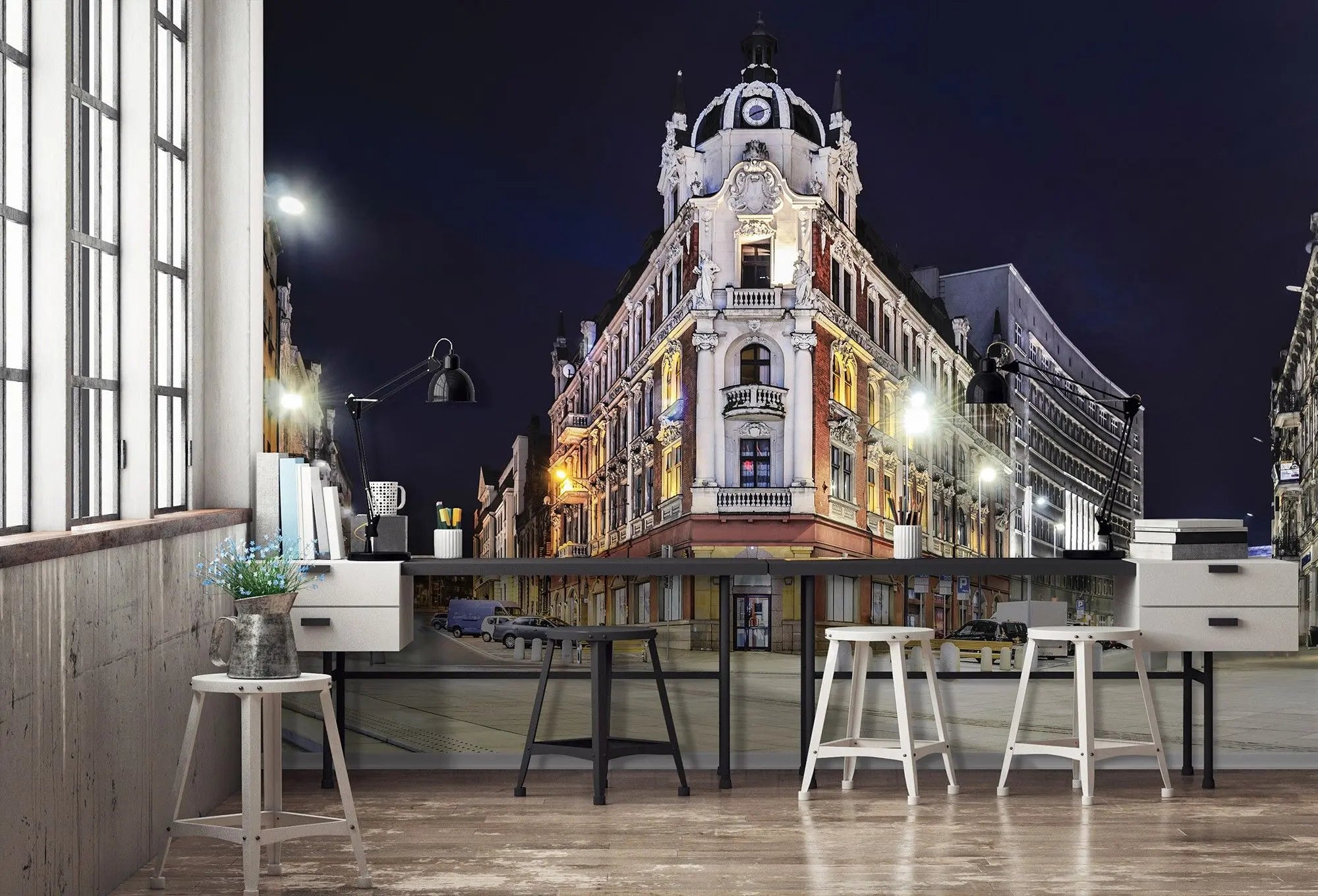 Billede 3 af Fototapet - Klassisk bygning på gadehjørne om natten med gadelys