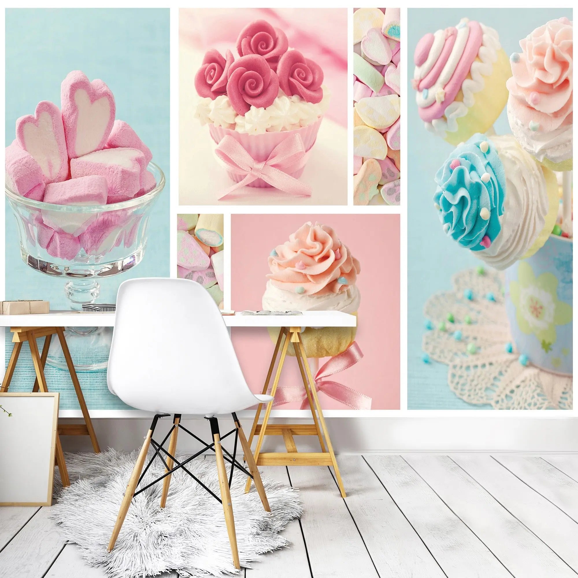 Billede 9 af Fototapet - Lyserøde og blå cupcakes med hjerteformet og snoet slik