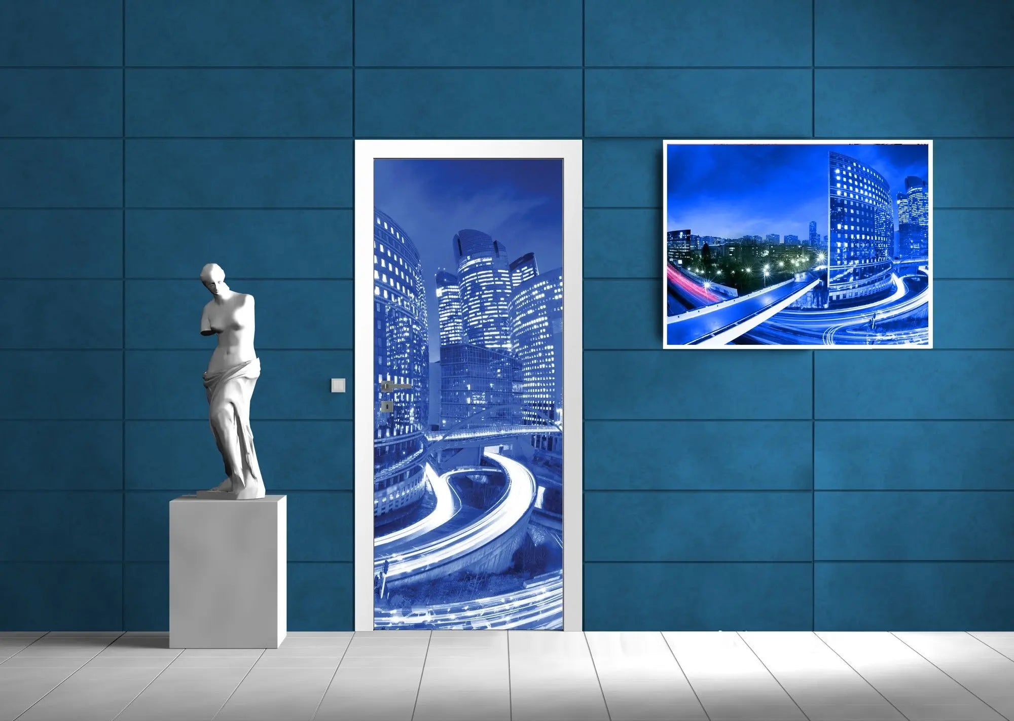 Billede 8 af Fototapet - Natbillede af moderne by med skyskrabere og oplyste motorveje