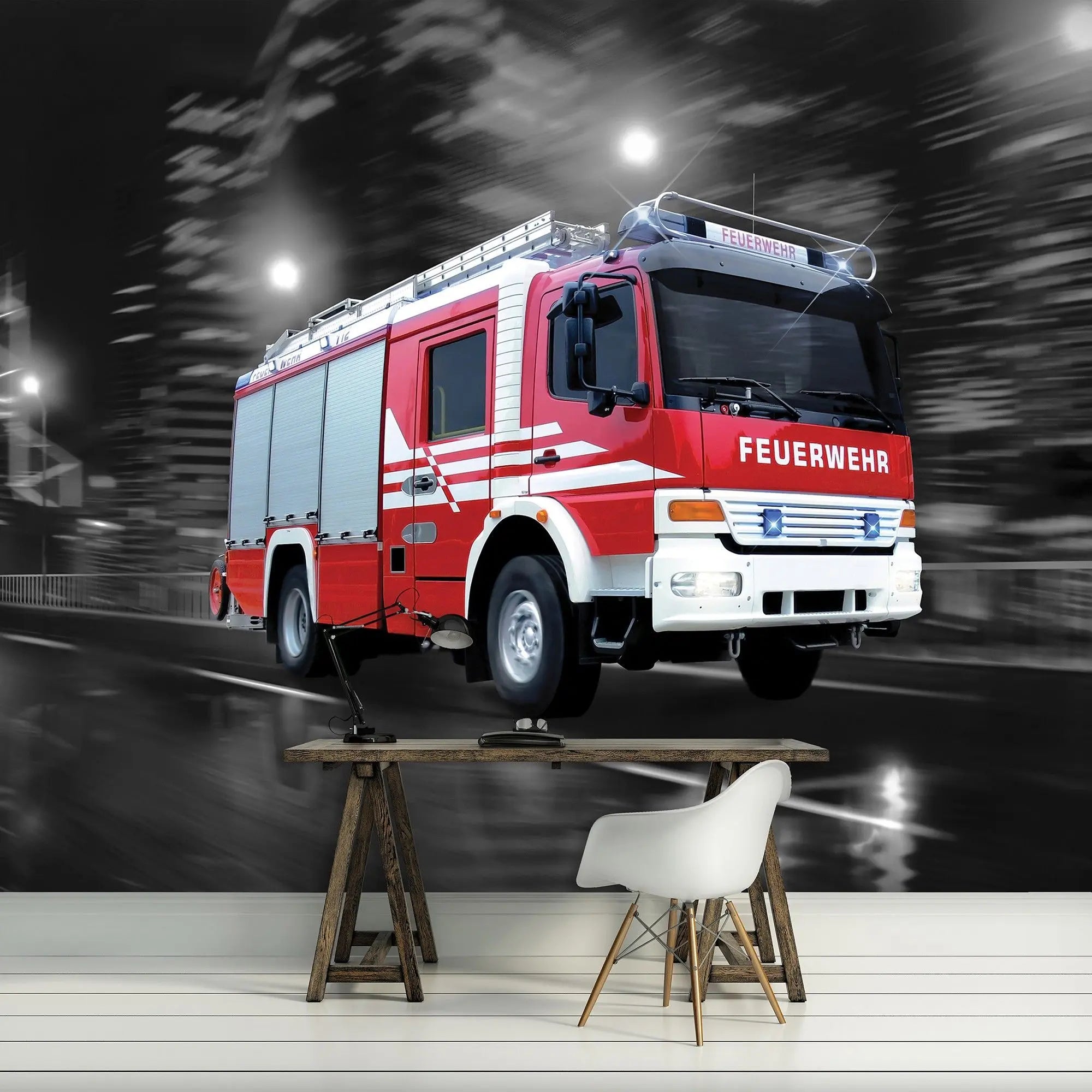 Billede 3 af Fototapet - Rød tysk brandbil i bevægelse om natten