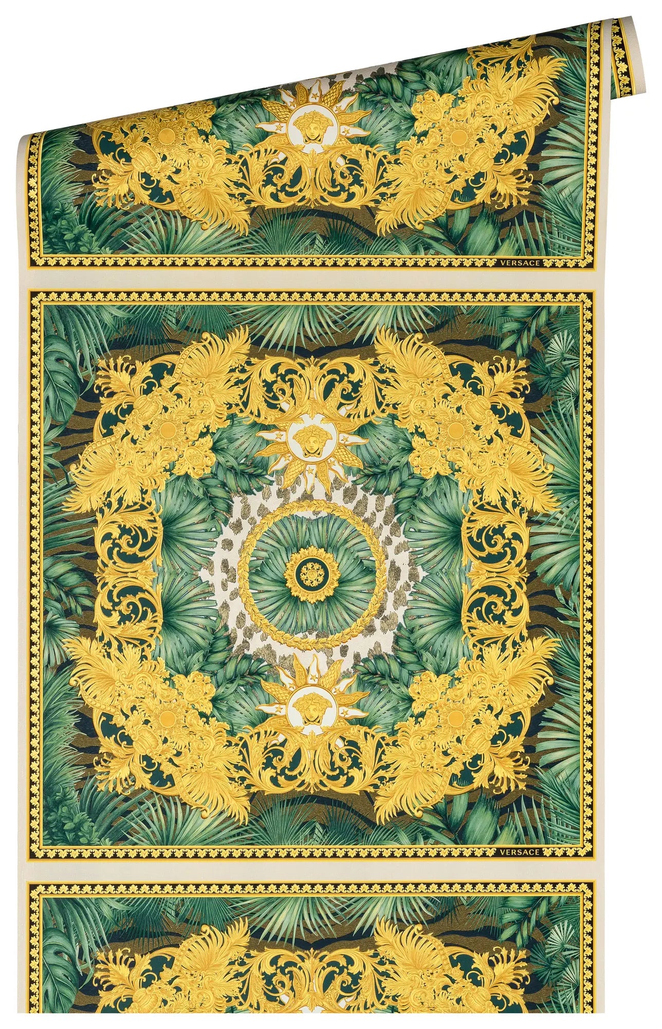 Rulleopvisning af Versace Jungle Animalier tapet i grøn og guld, der viser hele mønsteret med dekorative detaljer.