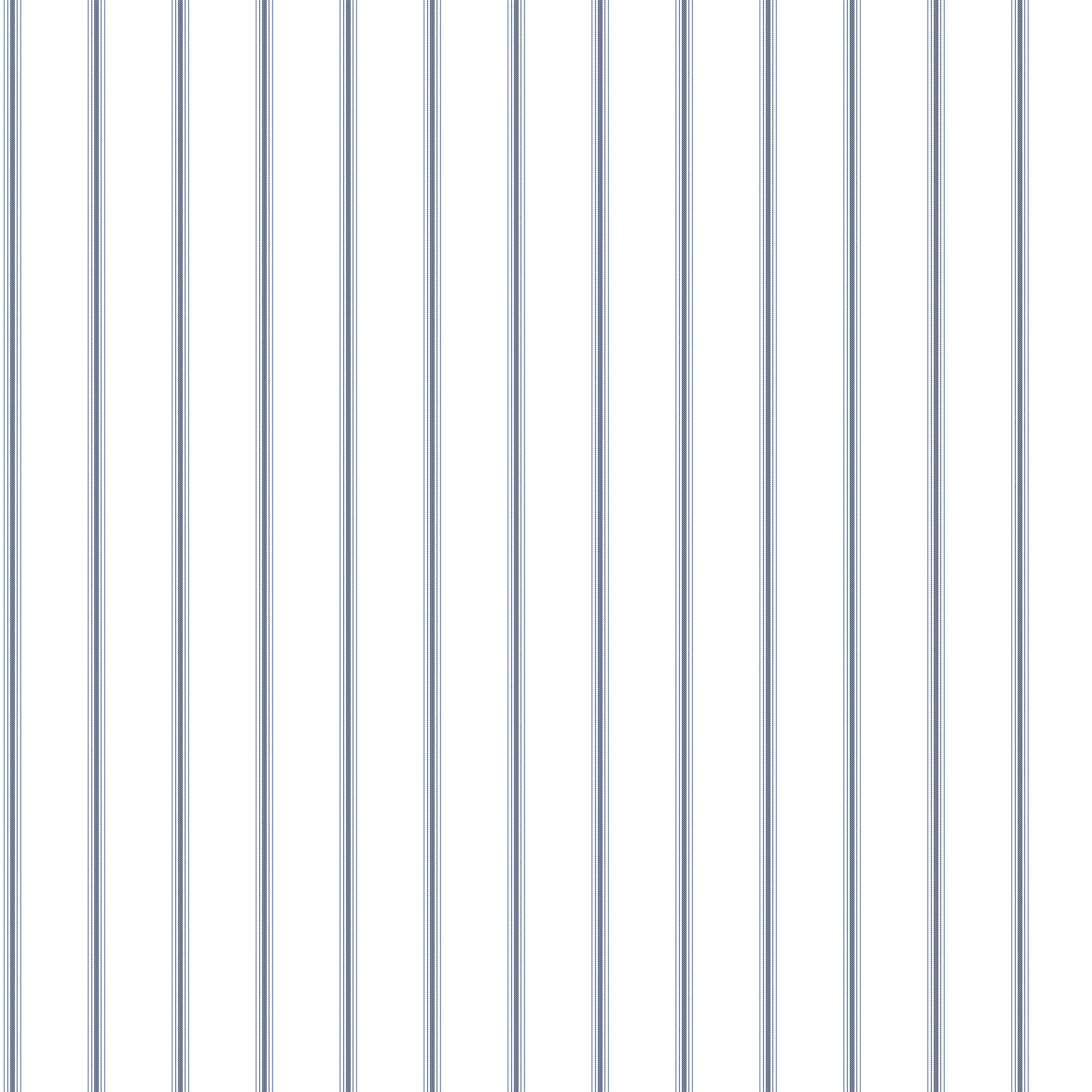 Mønstret tapet med tynde, lodrette navy striber på hvid baggrund fra Slim Lines - Navy.