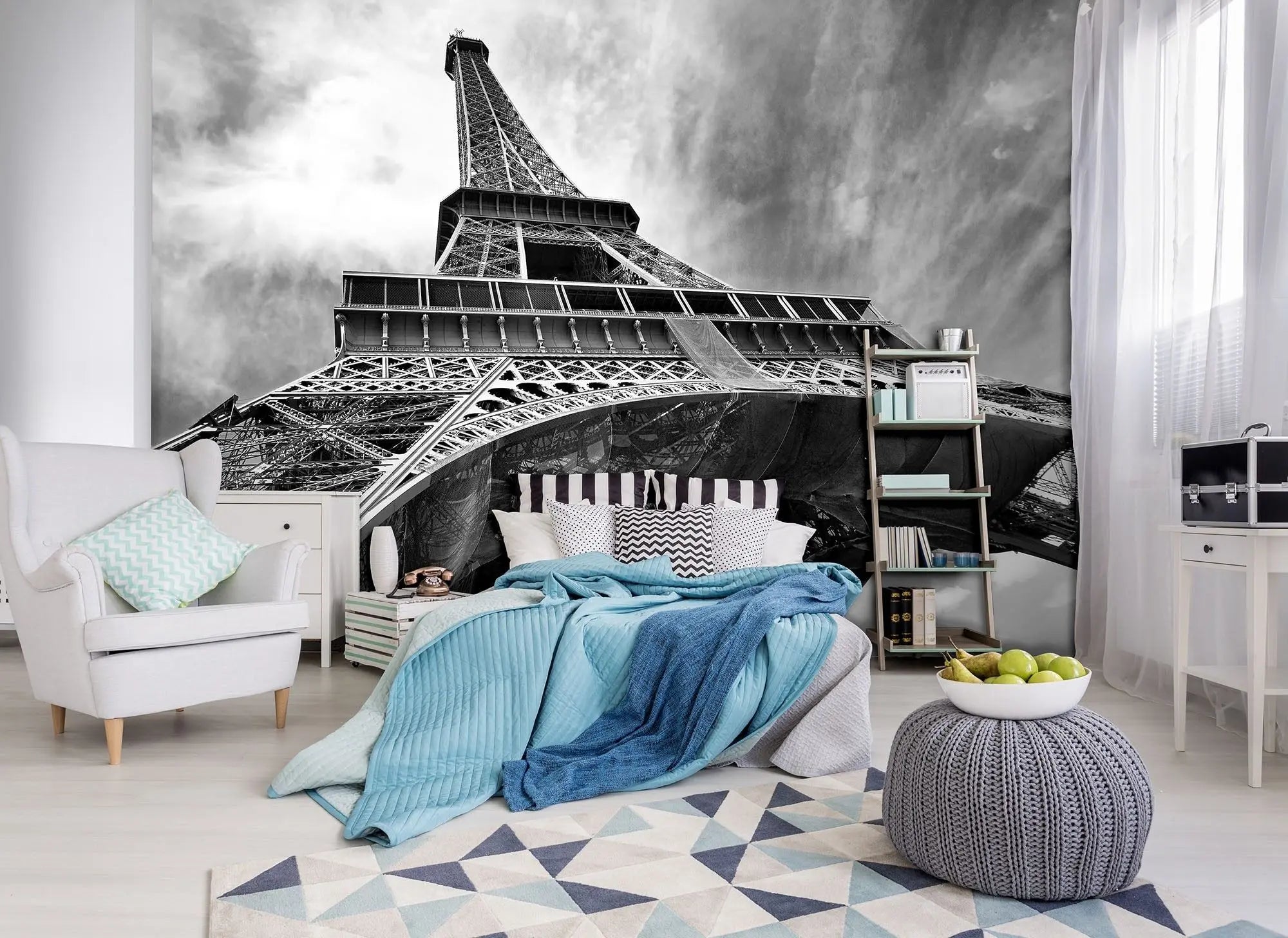 Billede 2 af Fototapet - Sort-hvid foto af Eiffeltårnet set nedefra, Paris