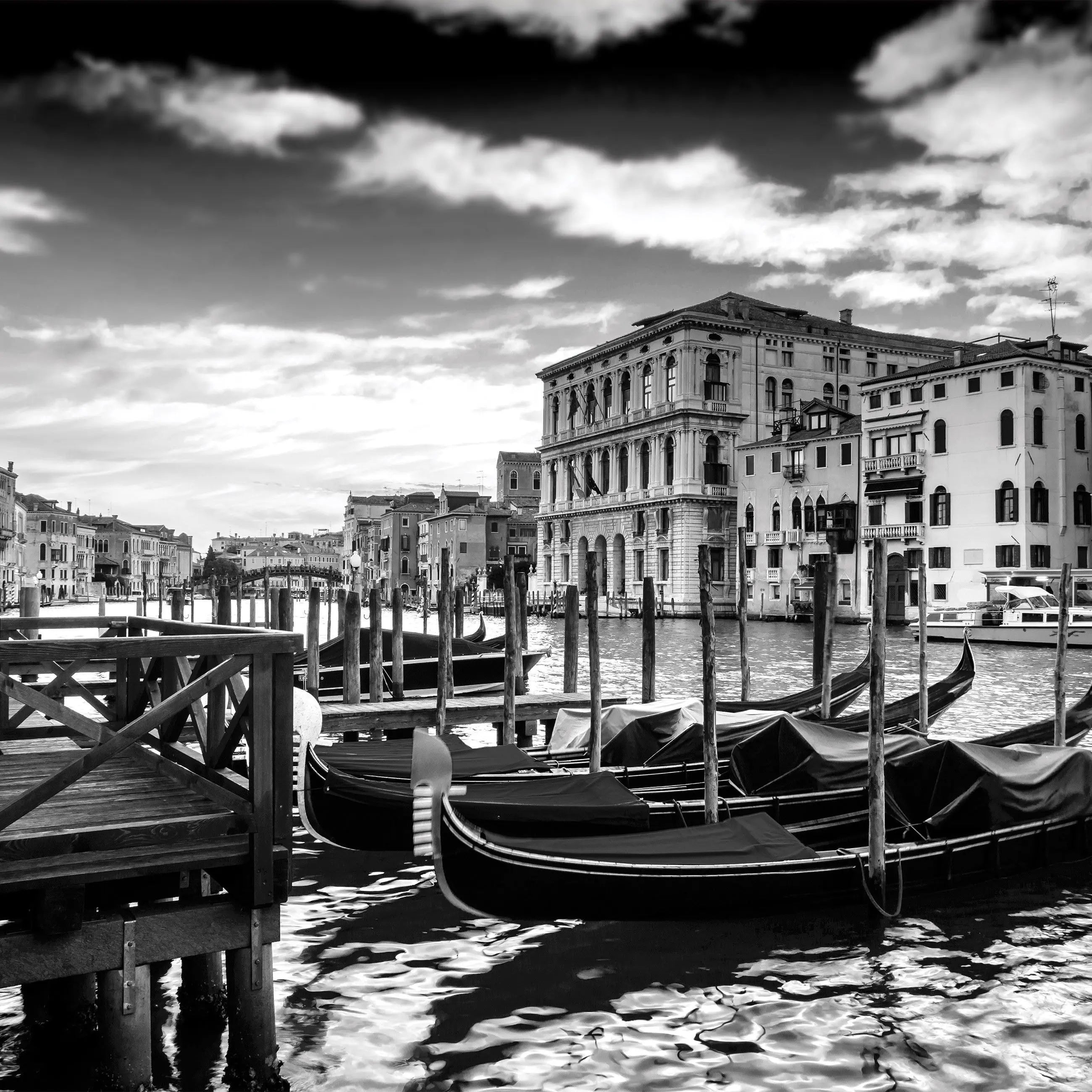 Billede 7 af Fototapet - Sort-hvide gondoler ved Canal Grande i Venedig, Italien