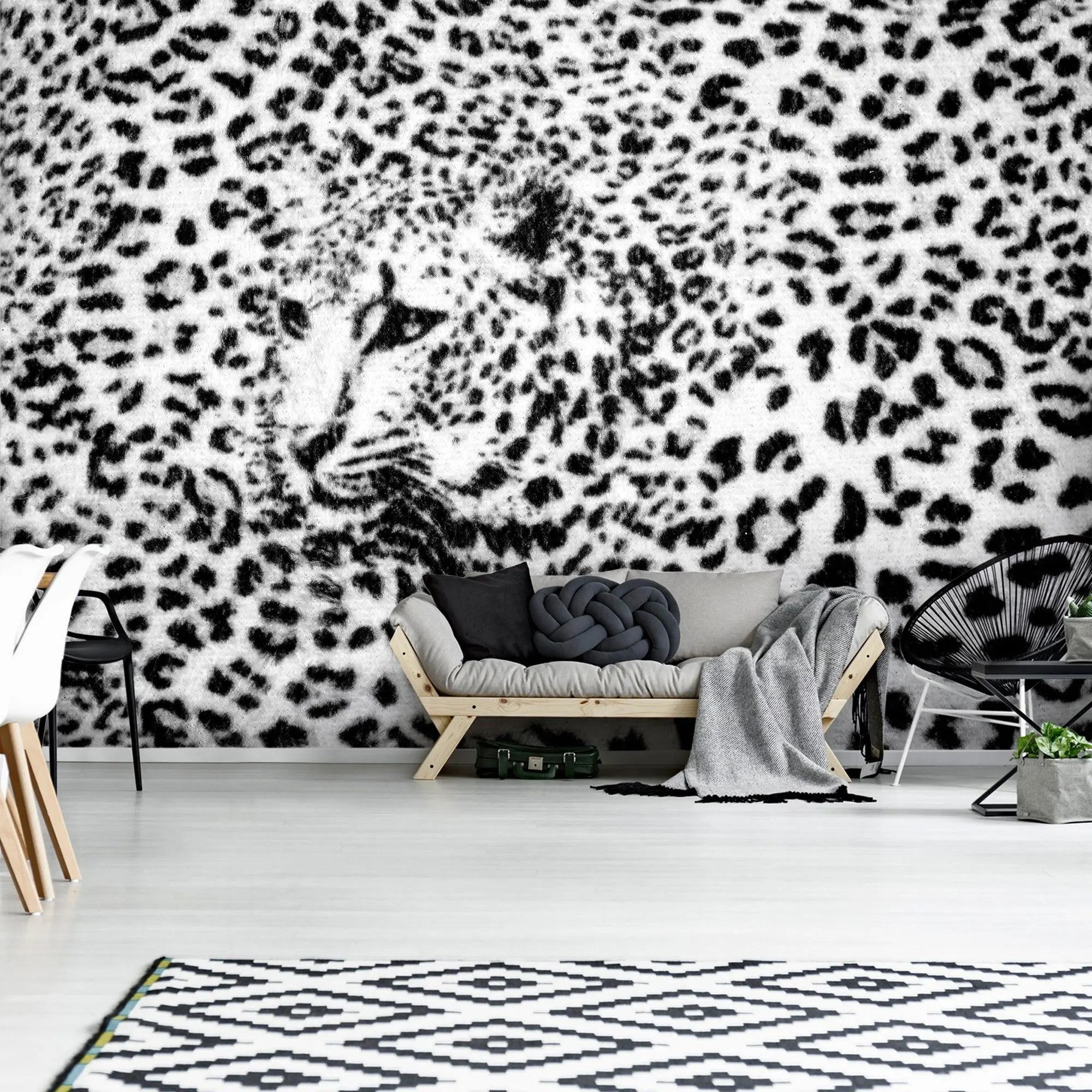 Billede 5 af Fototapet - Sort-hvidt leopardansigt omgivet af sorte pletter