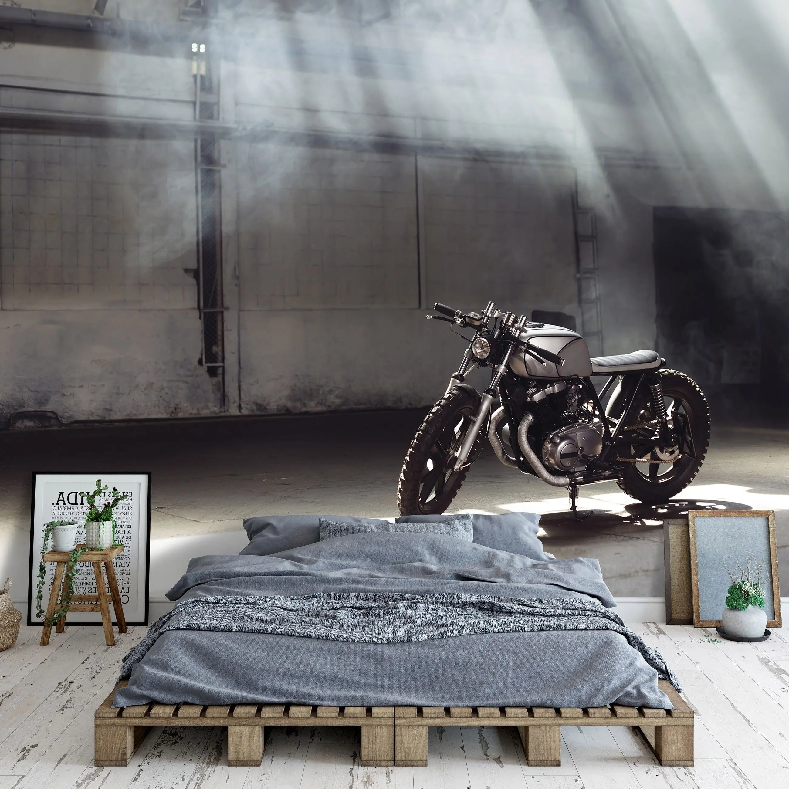 Billede 13 af Fototapet - Sort motorcykel i solstribet industribygning