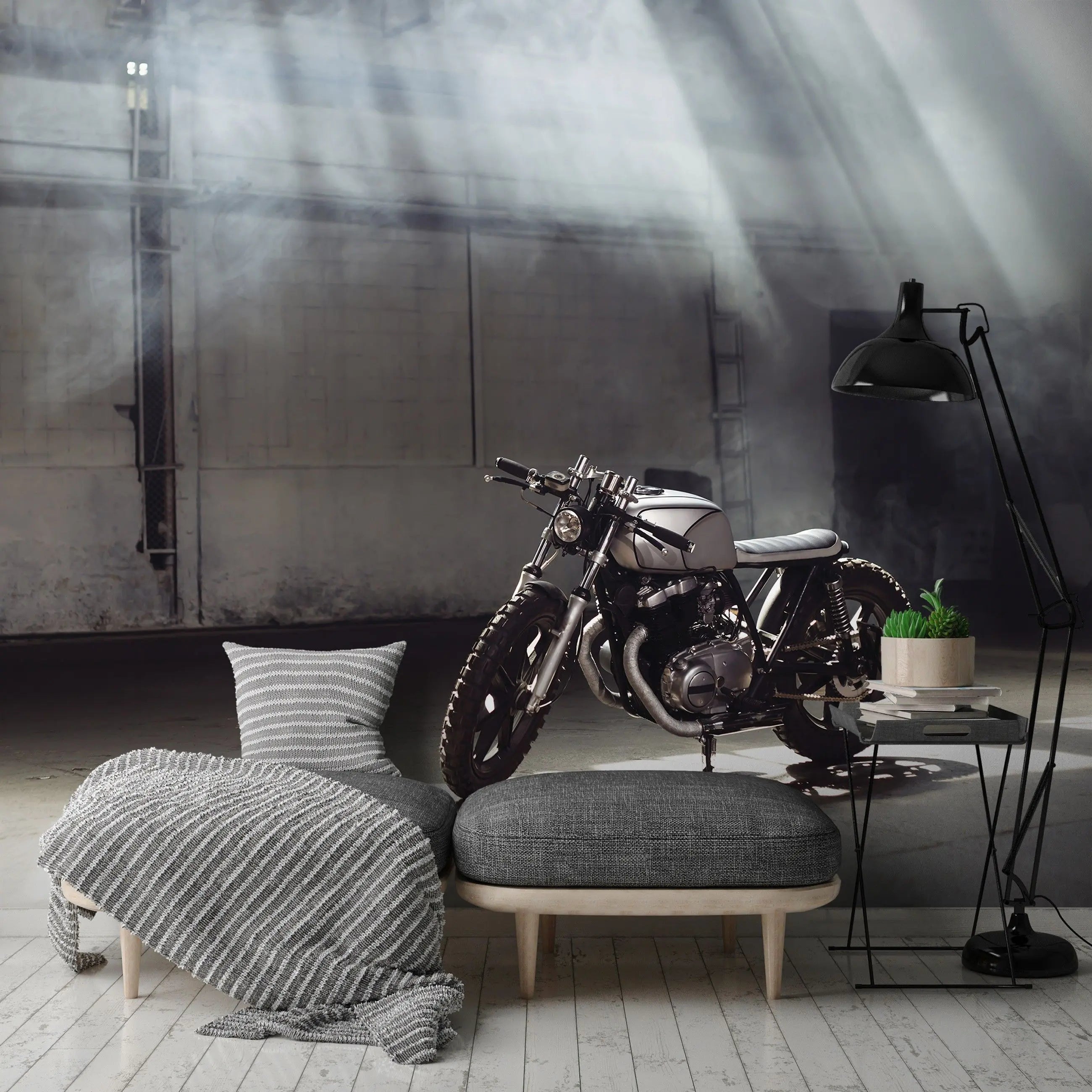 Billede 14 af Fototapet - Sort motorcykel i solstribet industribygning