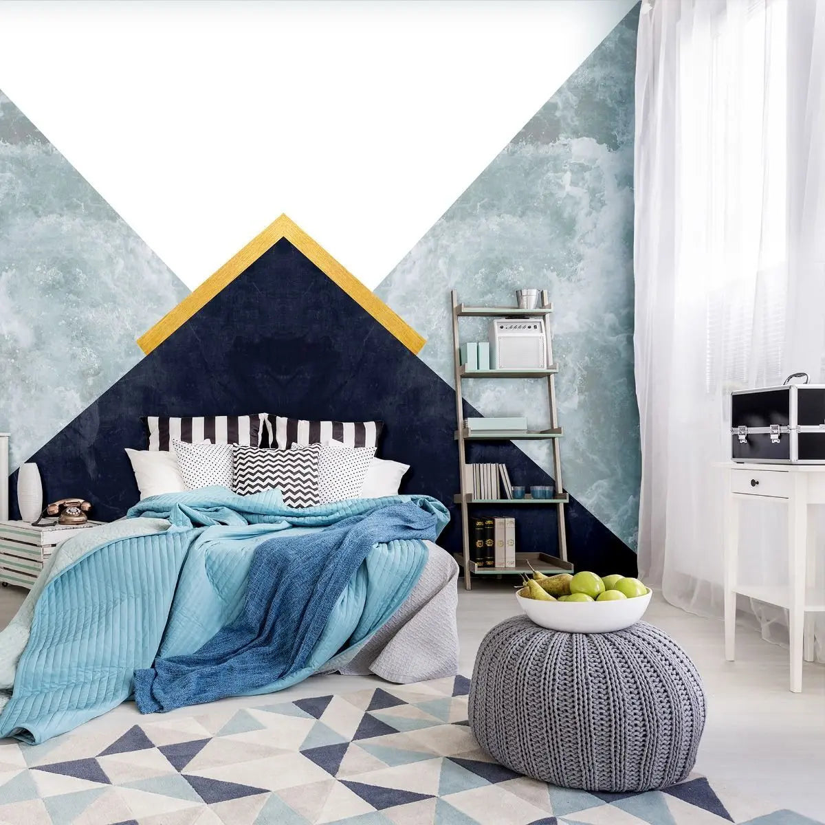 Billede 4 af Fototapet - Sort trekant med guldkant og blågrønne bølger